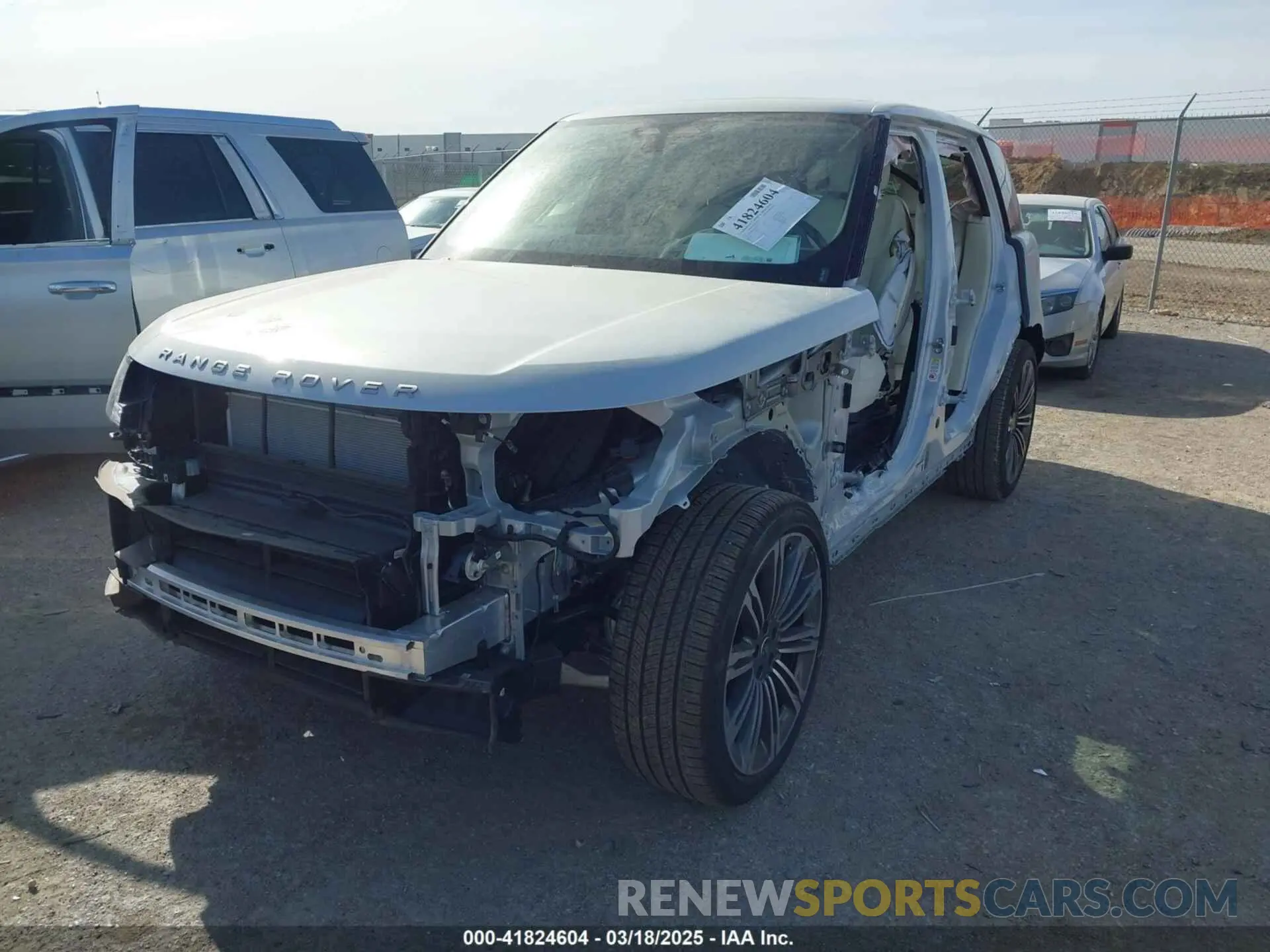 2 fotografías del automóvil dañado SALKP9E92SA276184 LAND ROVER RANGE ROVER 2025