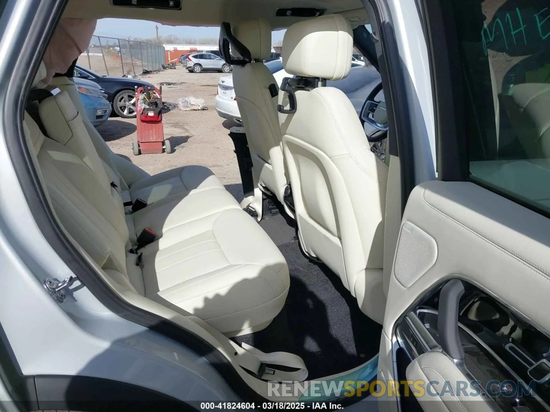 8 fotografías del automóvil dañado SALKP9E92SA276184 LAND ROVER RANGE ROVER 2025