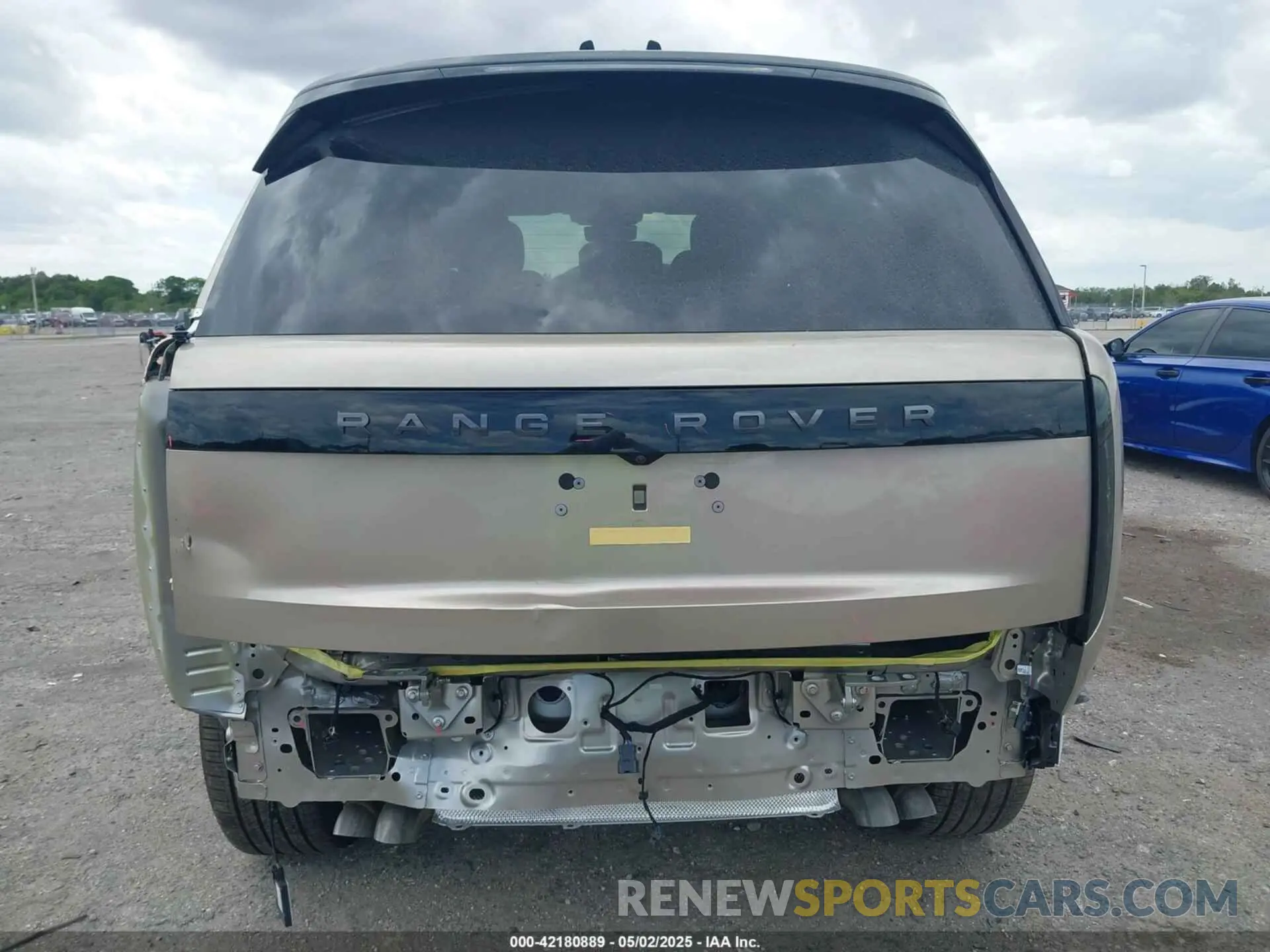 17 fotografías del automóvil dañado SALKP9E98SA300830 LAND ROVER RANGE ROVER 2025