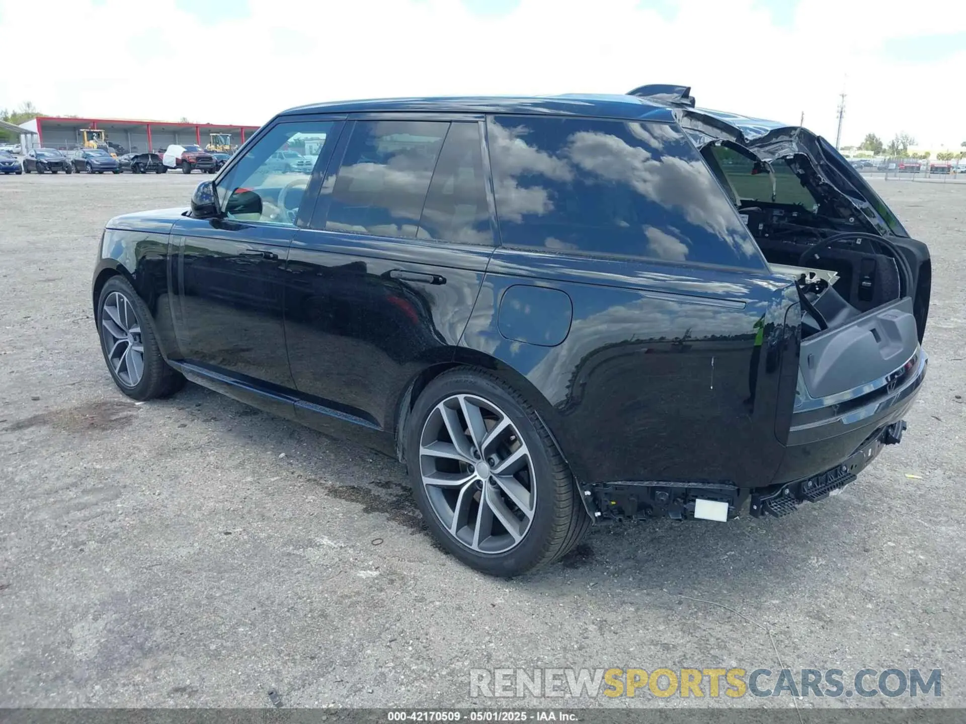 3 fotografías del automóvil dañado SALKP9F41SA262215 LAND ROVER RANGE ROVER 2025