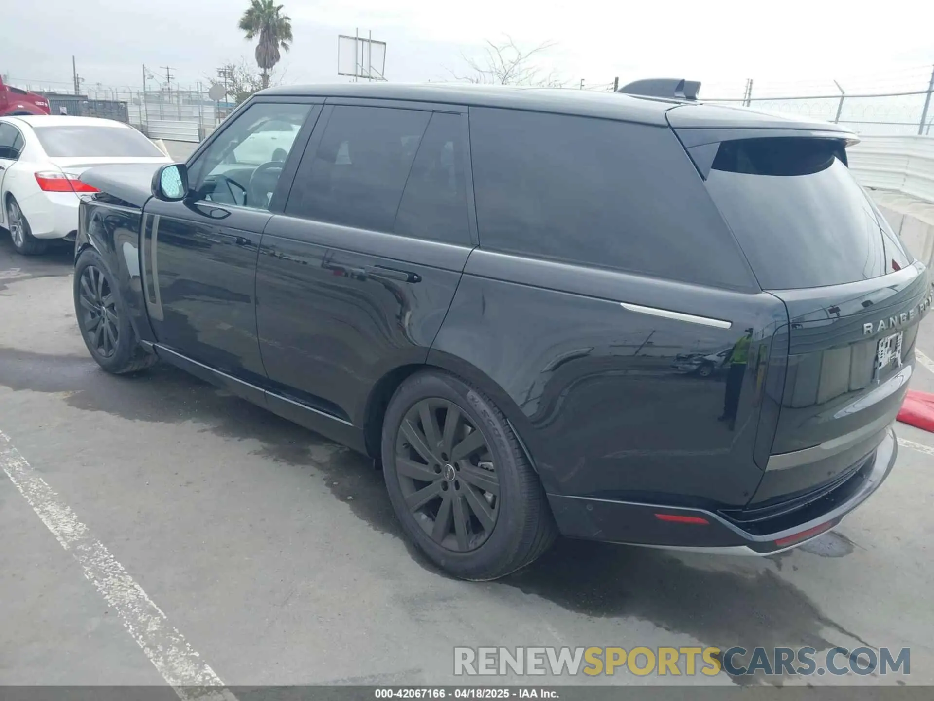 3 fotografías del automóvil dañado SALKP9FU1SA280360 LAND ROVER RANGE ROVER 2025