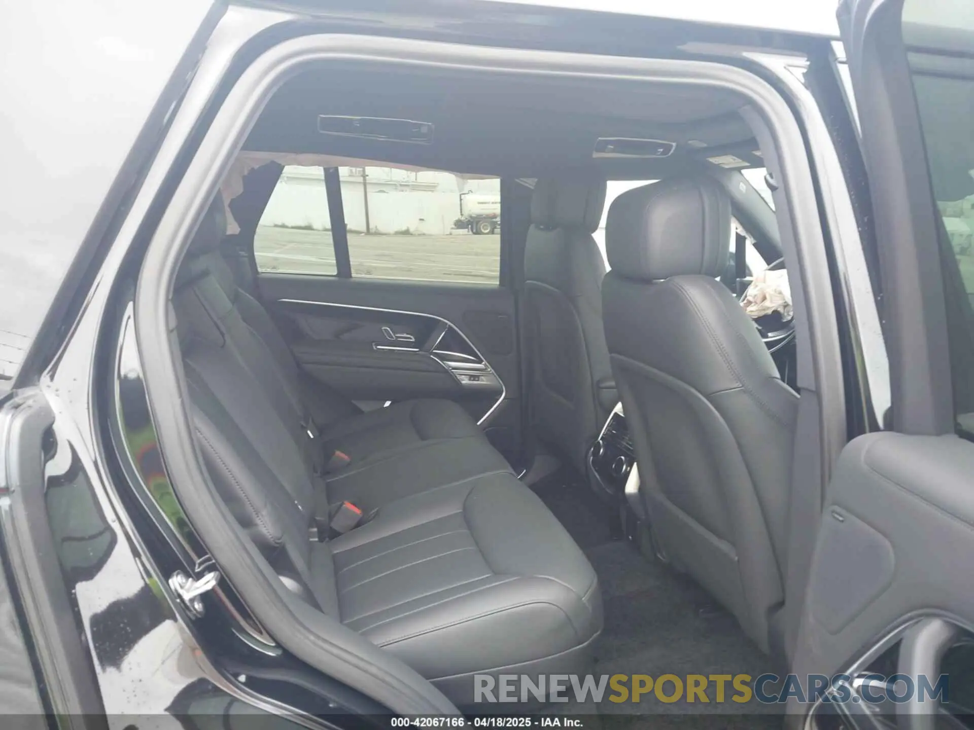 8 fotografías del automóvil dañado SALKP9FU1SA280360 LAND ROVER RANGE ROVER 2025