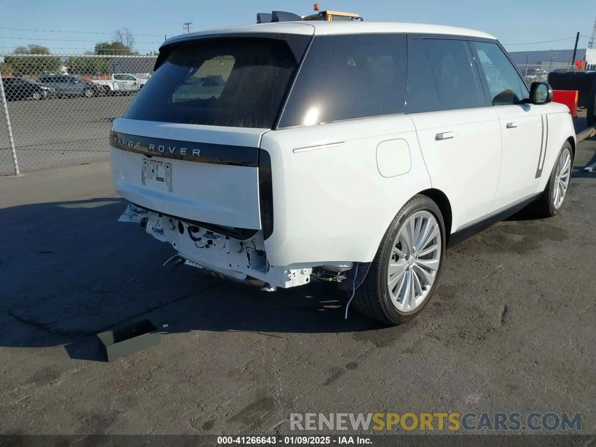 4 fotografías del automóvil dañado SALKP9FU8SA282042 LAND ROVER RANGE ROVER 2025