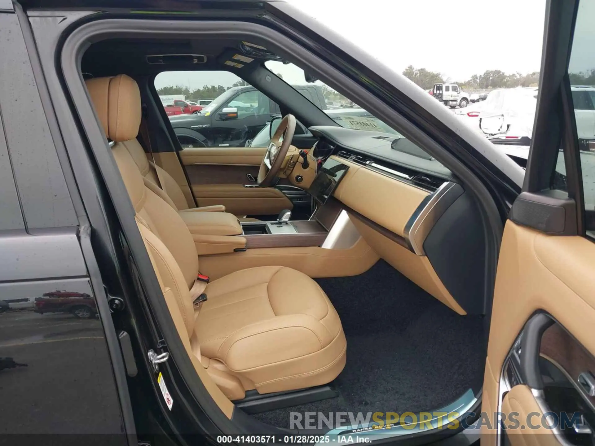 5 fotografías del automóvil dañado SALKPBFU5SA280904 LAND ROVER RANGE ROVER 2025