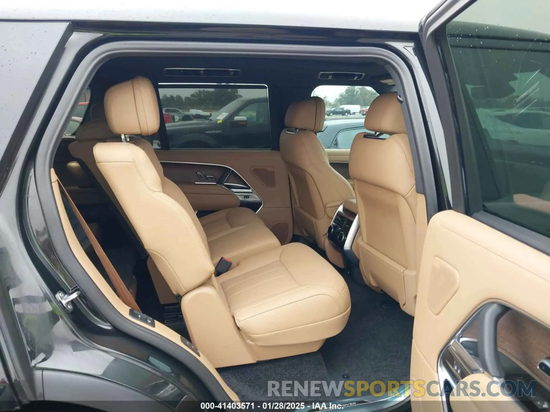 8 fotografías del automóvil dañado SALKPBFU5SA280904 LAND ROVER RANGE ROVER 2025