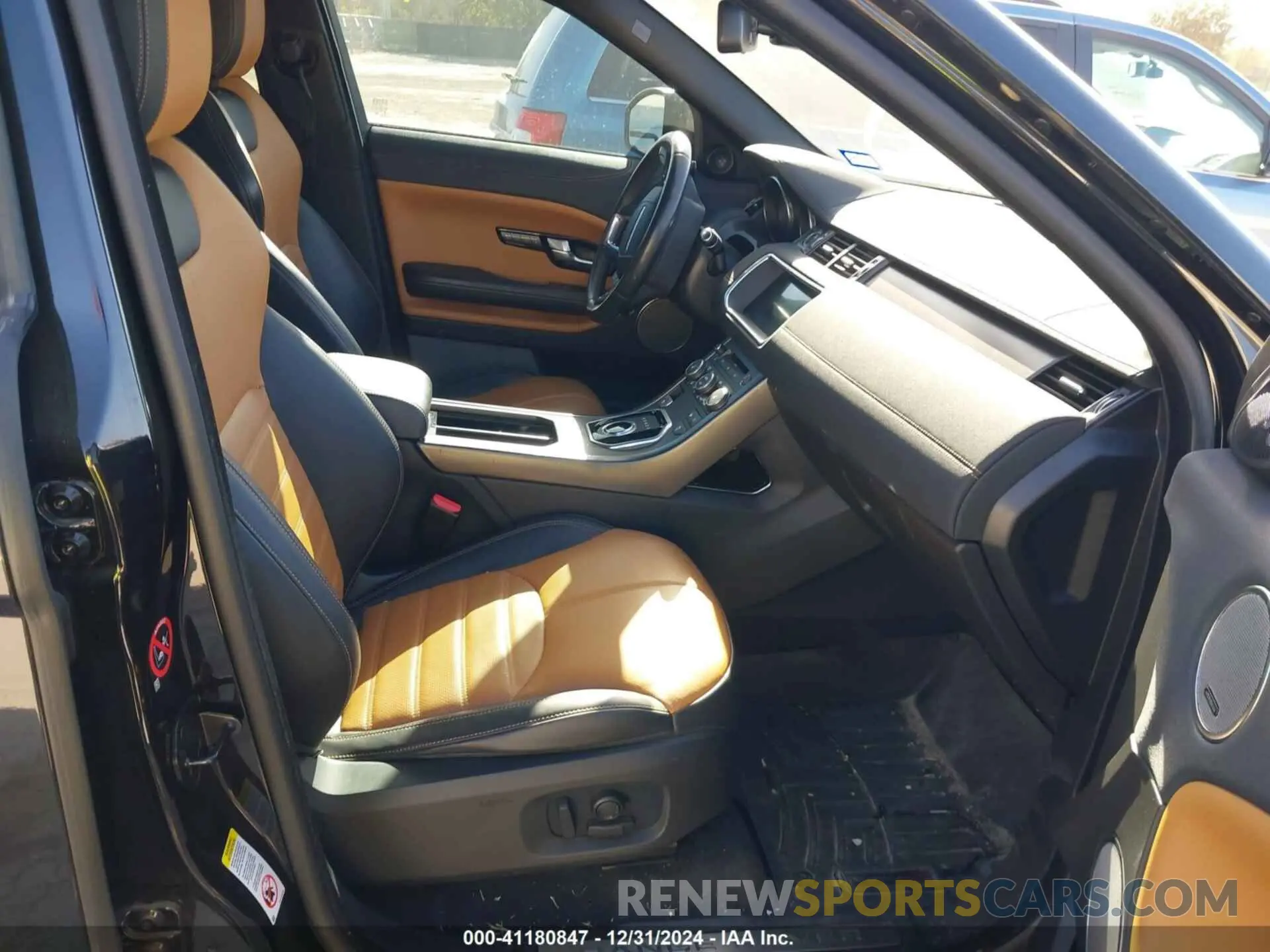 5 fotografías del automóvil dañado SALVD2SX2KH347343 LAND ROVER RANGE ROVER EVOQUE 2019