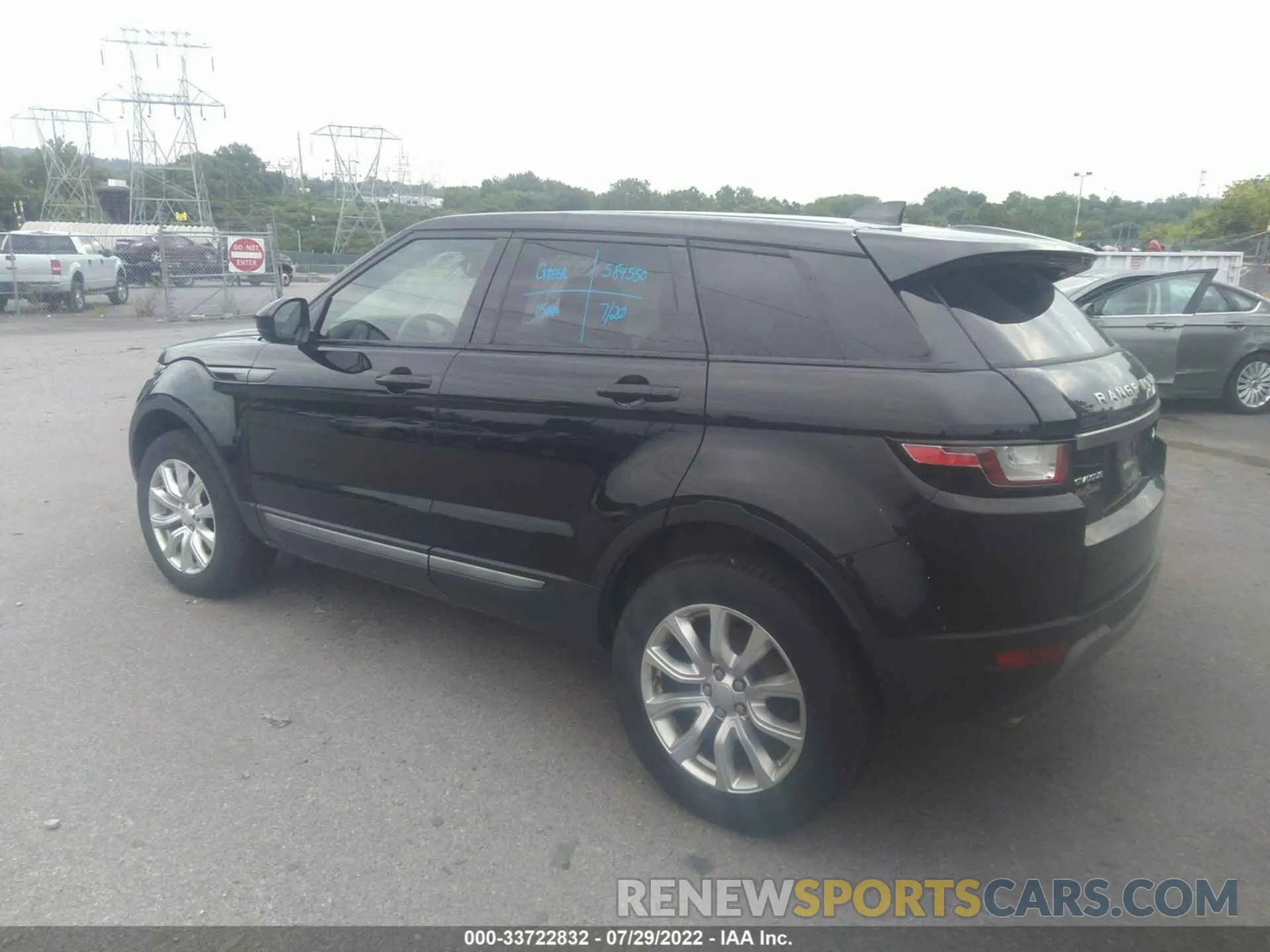 3 fotografías del automóvil dañado SALVP2RX2KH345492 LAND ROVER RANGE ROVER EVOQUE 2019