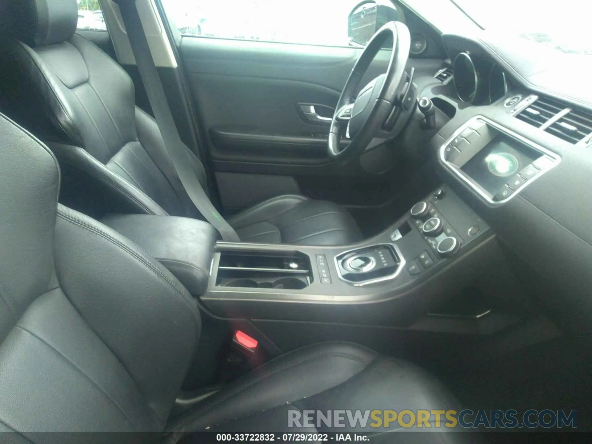 5 fotografías del automóvil dañado SALVP2RX2KH345492 LAND ROVER RANGE ROVER EVOQUE 2019