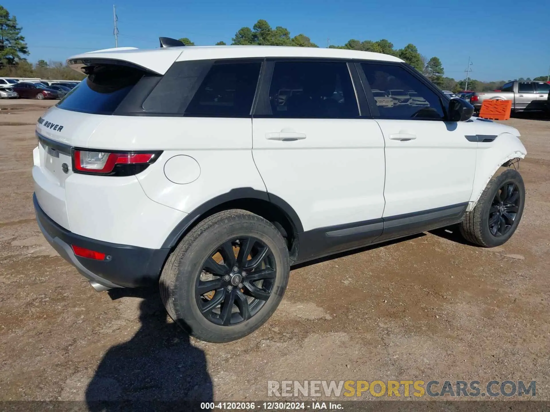 4 fotografías del automóvil dañado SALVP2RX2KH352197 LAND ROVER RANGE ROVER EVOQUE 2019
