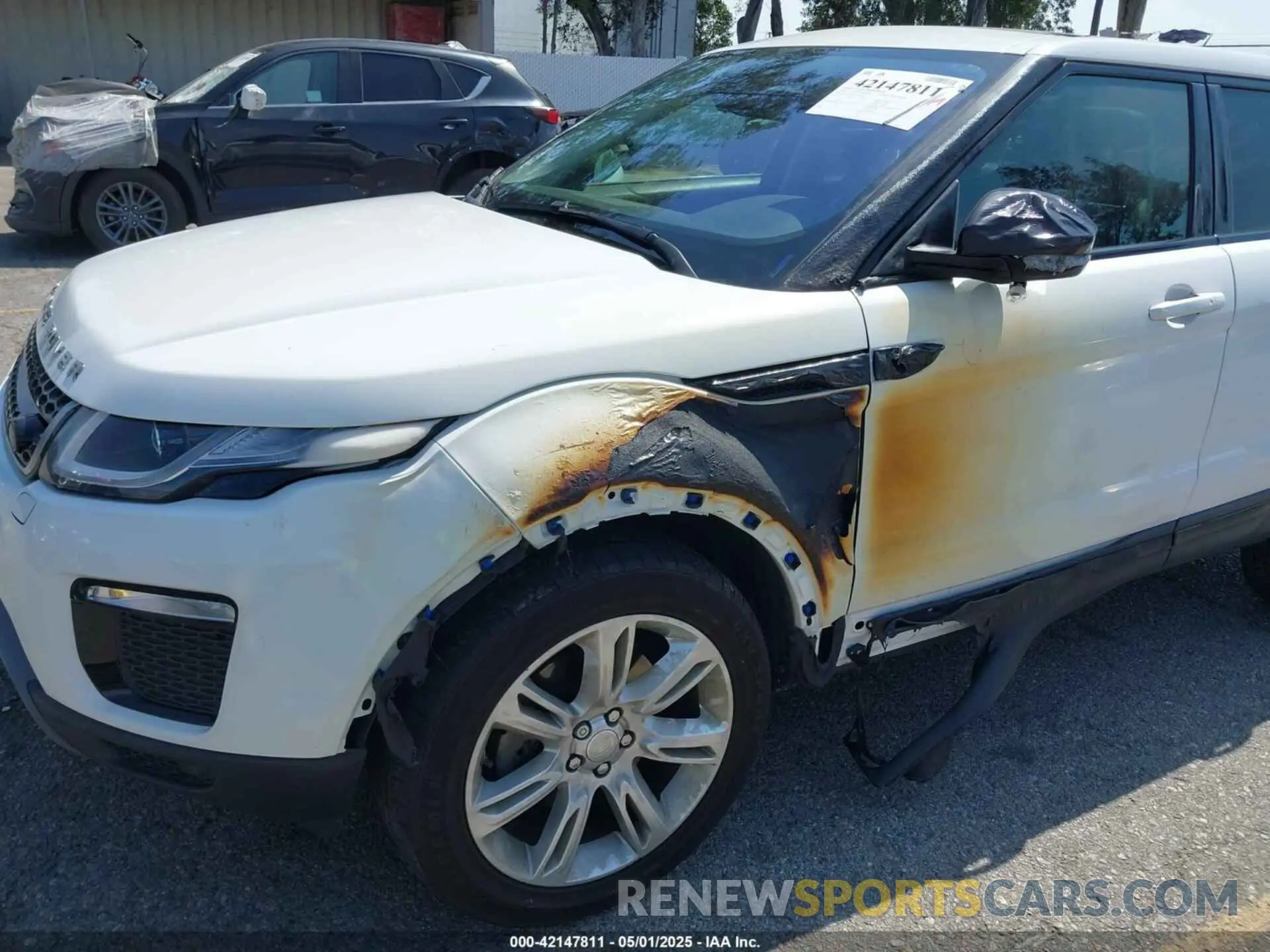 6 fotografías del automóvil dañado SALVP2RX3KH346344 LAND ROVER RANGE ROVER EVOQUE 2019