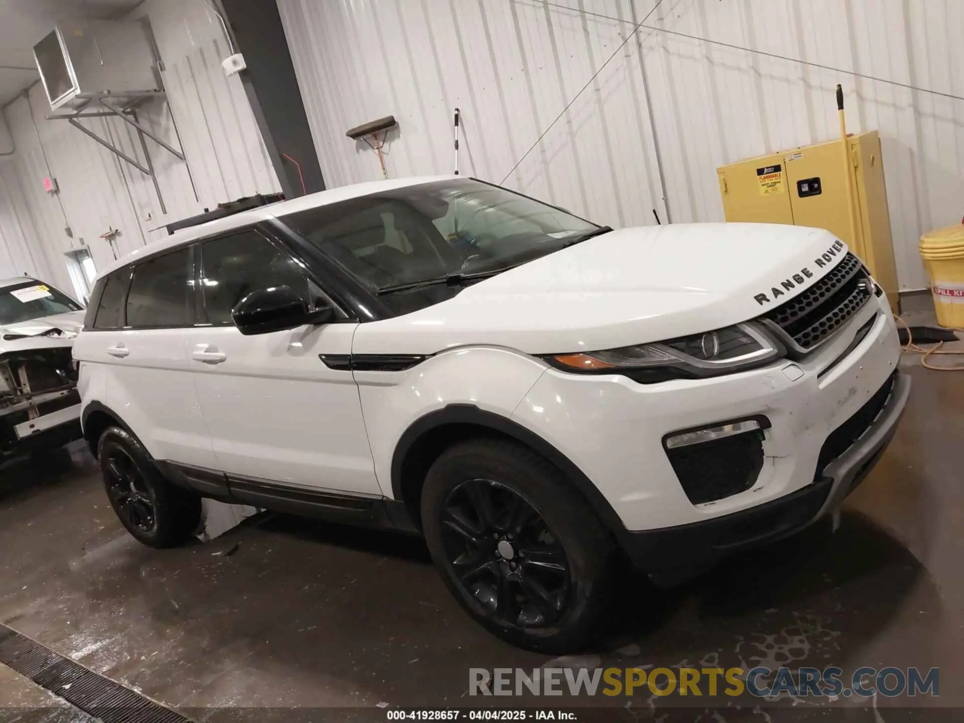 13 fotografías del automóvil dañado SALVP2RX3KH347171 LAND ROVER RANGE ROVER EVOQUE 2019