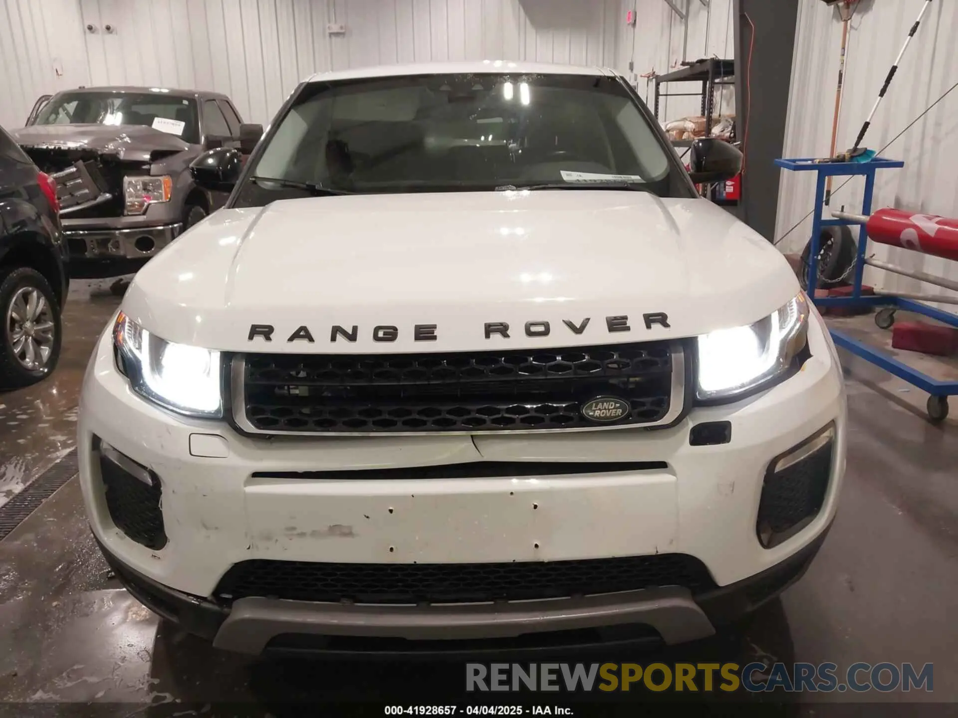 6 fotografías del automóvil dañado SALVP2RX3KH347171 LAND ROVER RANGE ROVER EVOQUE 2019