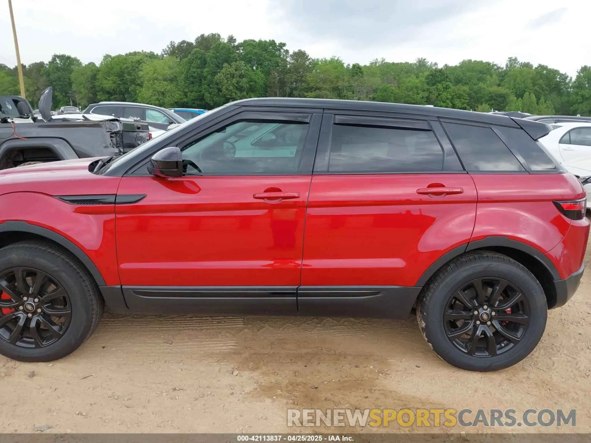 14 fotografías del automóvil dañado SALVP2RX6KH332793 LAND ROVER RANGE ROVER EVOQUE 2019