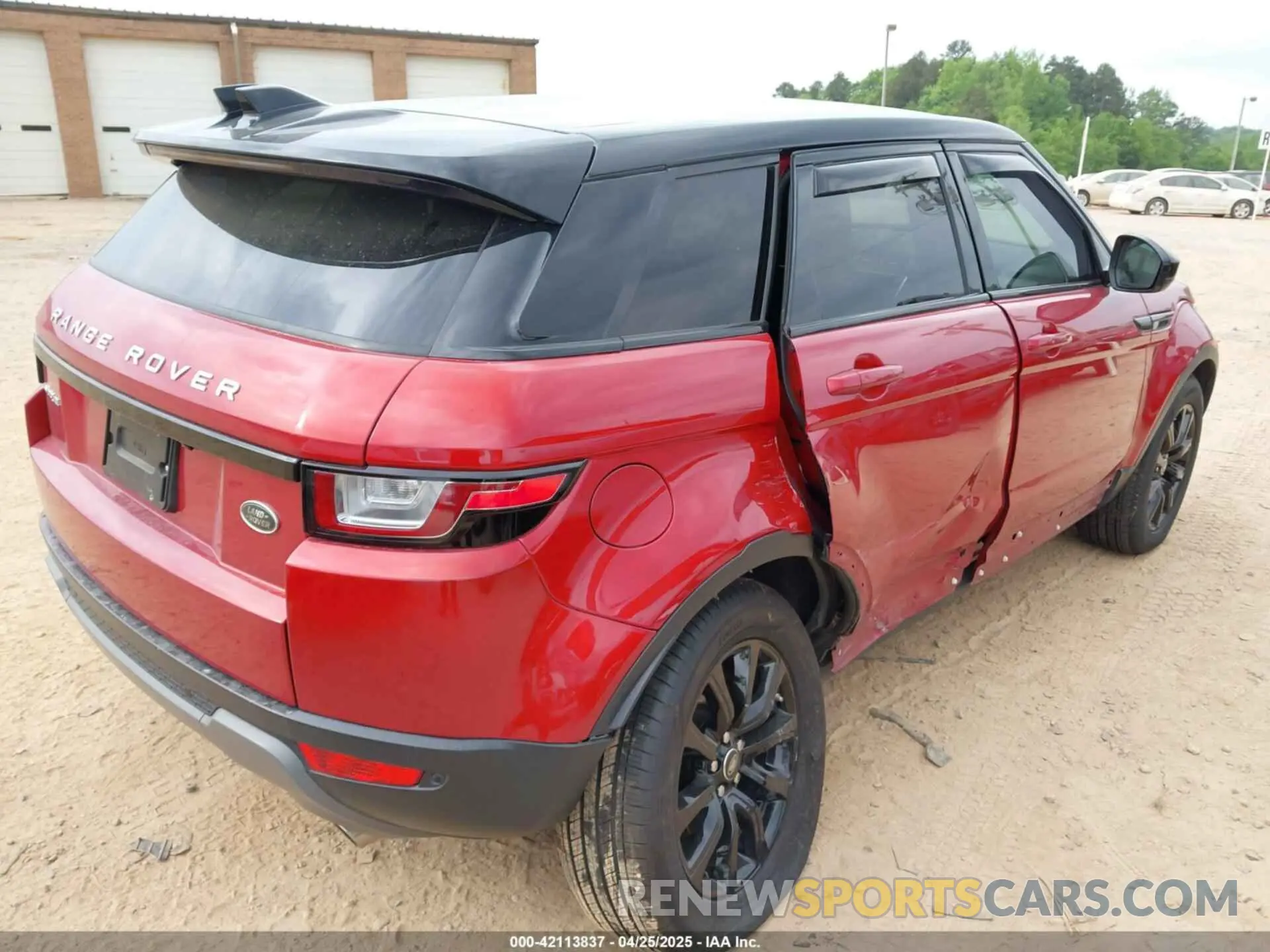 4 fotografías del automóvil dañado SALVP2RX6KH332793 LAND ROVER RANGE ROVER EVOQUE 2019