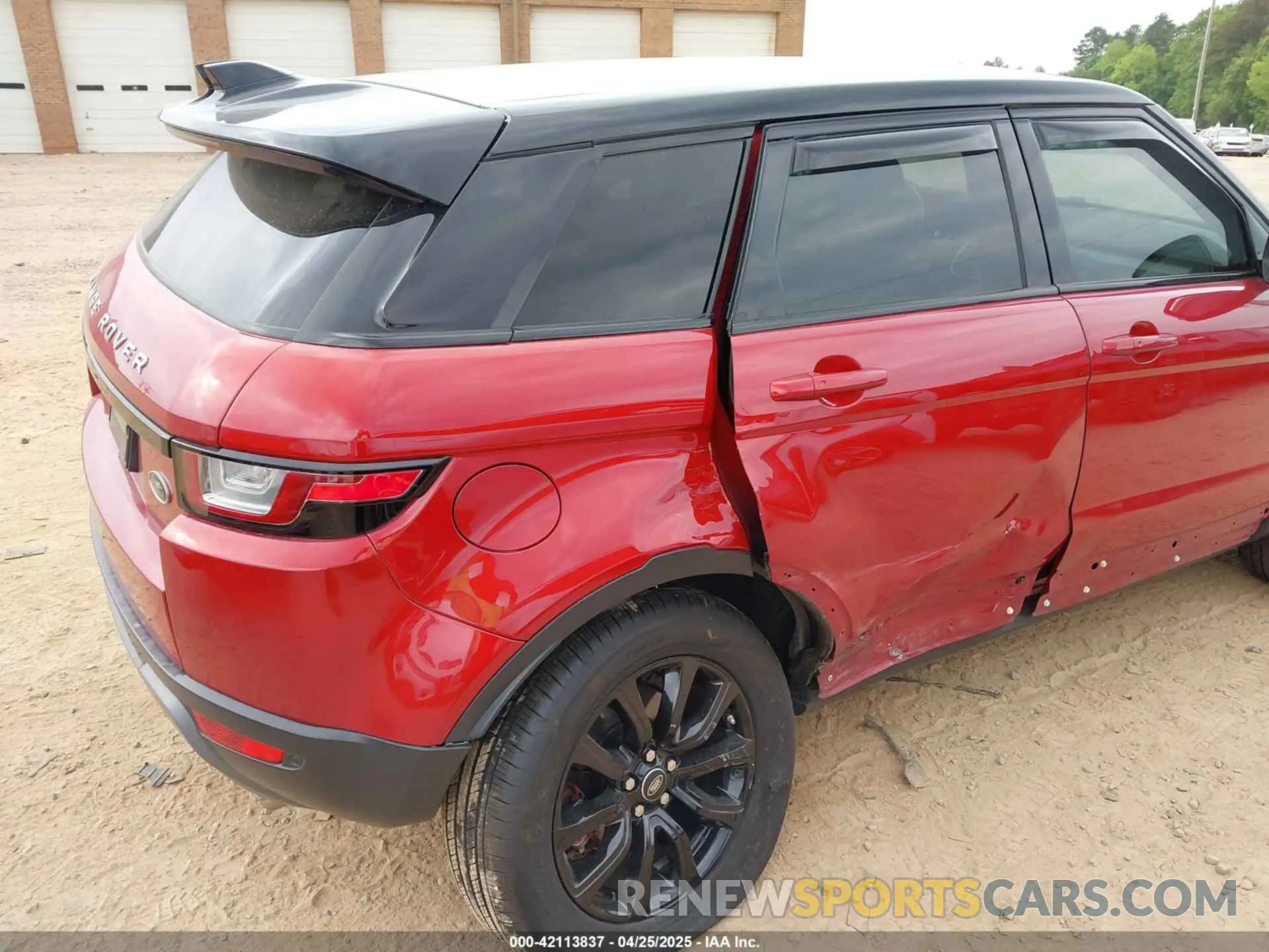 6 fotografías del automóvil dañado SALVP2RX6KH332793 LAND ROVER RANGE ROVER EVOQUE 2019