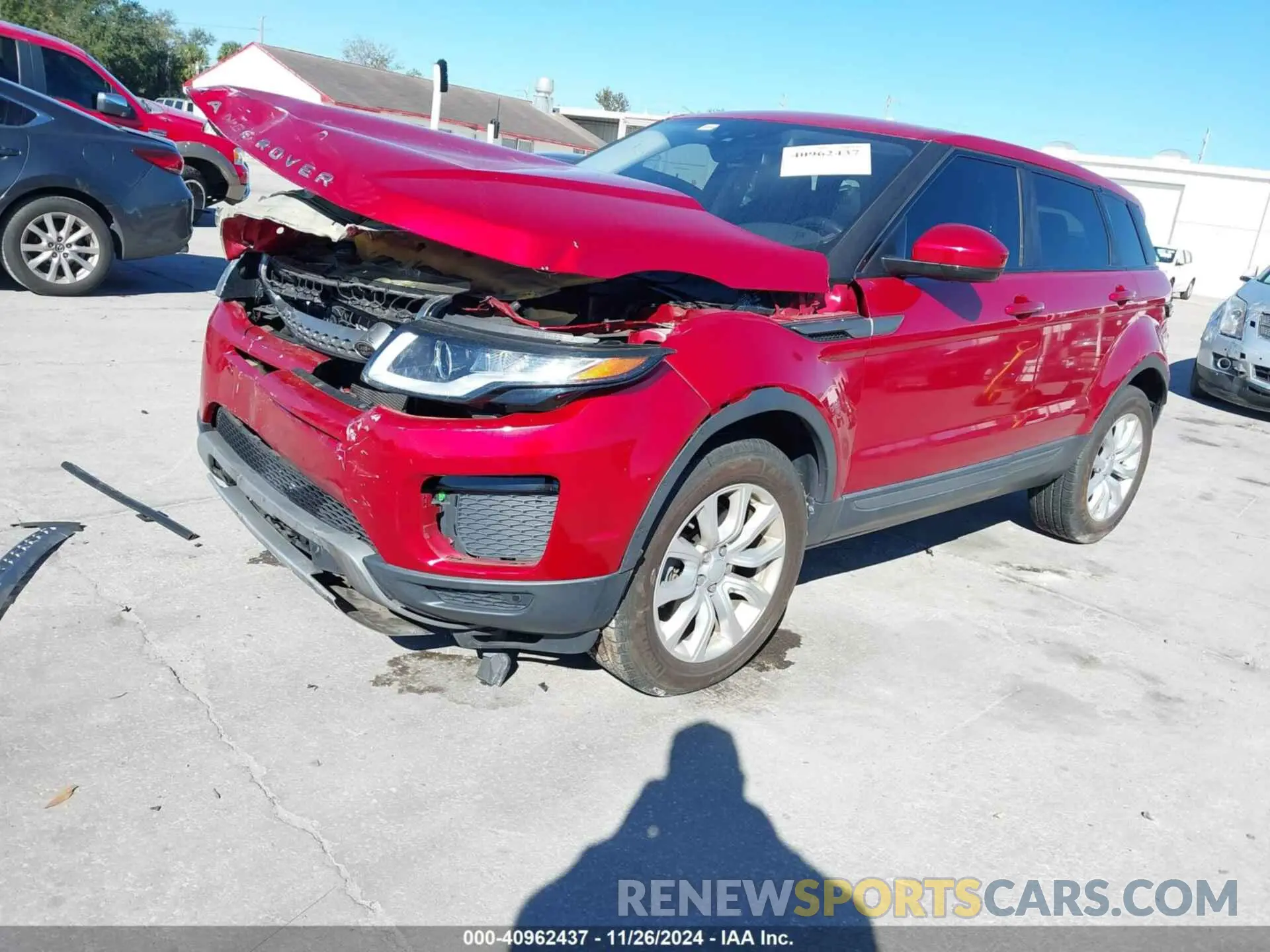 2 fotografías del automóvil dañado SALVP2RX6KH339873 LAND ROVER RANGE ROVER EVOQUE 2019