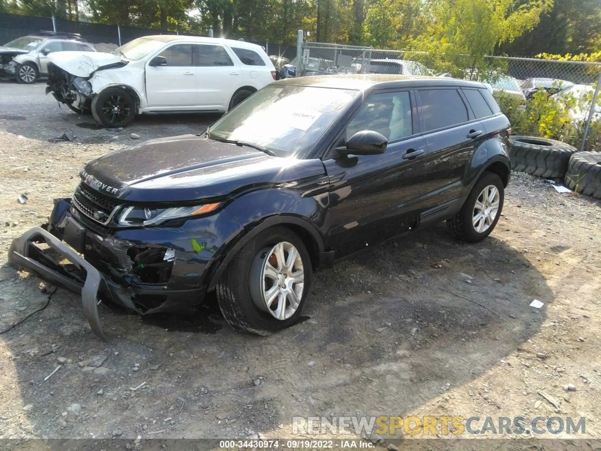 2 fotografías del automóvil dañado SALVP2RX6KH341140 LAND ROVER RANGE ROVER EVOQUE 2019