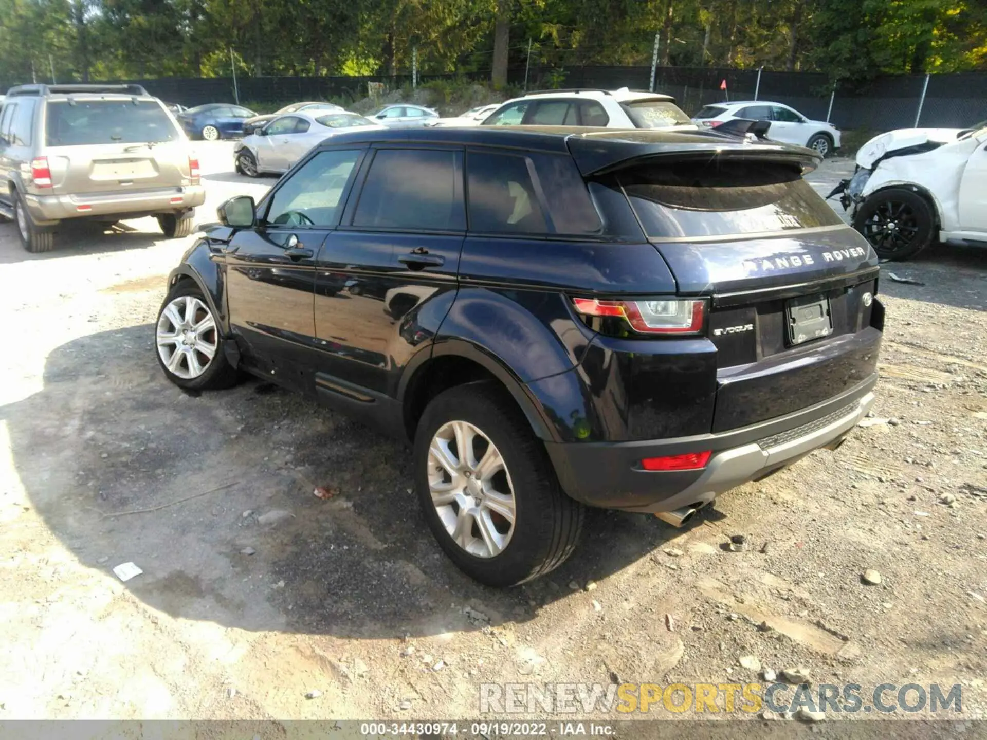 3 fotografías del automóvil dañado SALVP2RX6KH341140 LAND ROVER RANGE ROVER EVOQUE 2019