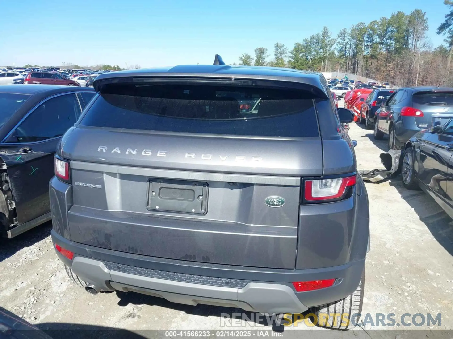 16 fotografías del automóvil dañado SALVP2RX8KH340040 LAND ROVER RANGE ROVER EVOQUE 2019