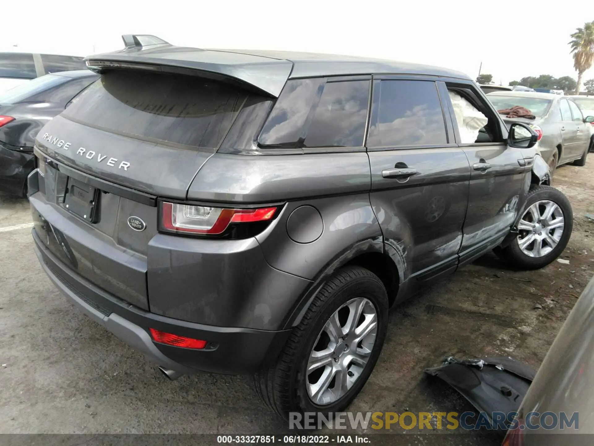4 fotografías del automóvil dañado SALVP2RXXKH337821 LAND ROVER RANGE ROVER EVOQUE 2019