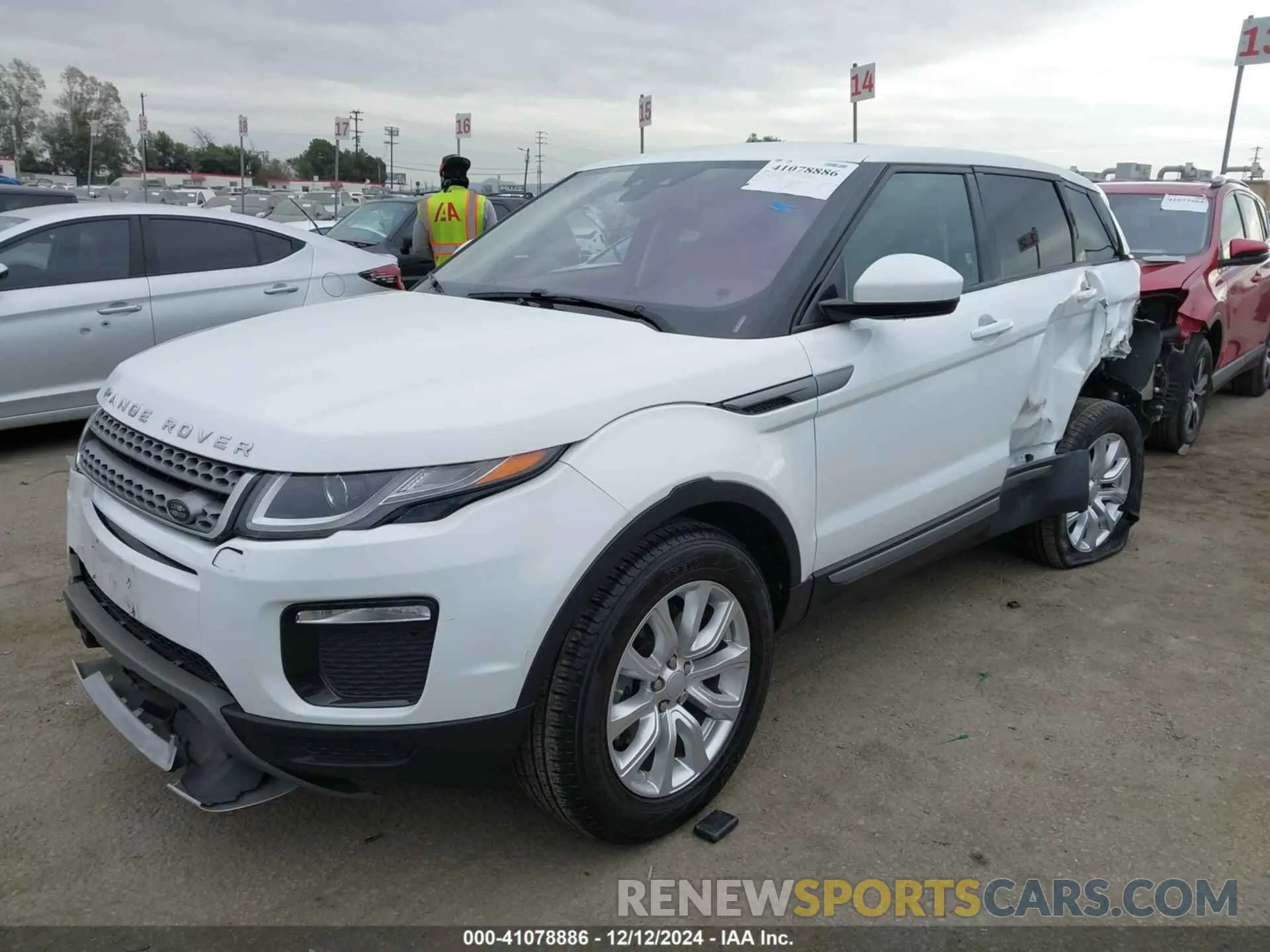2 fotografías del automóvil dañado SALVP2RXXKH348530 LAND ROVER RANGE ROVER EVOQUE 2019