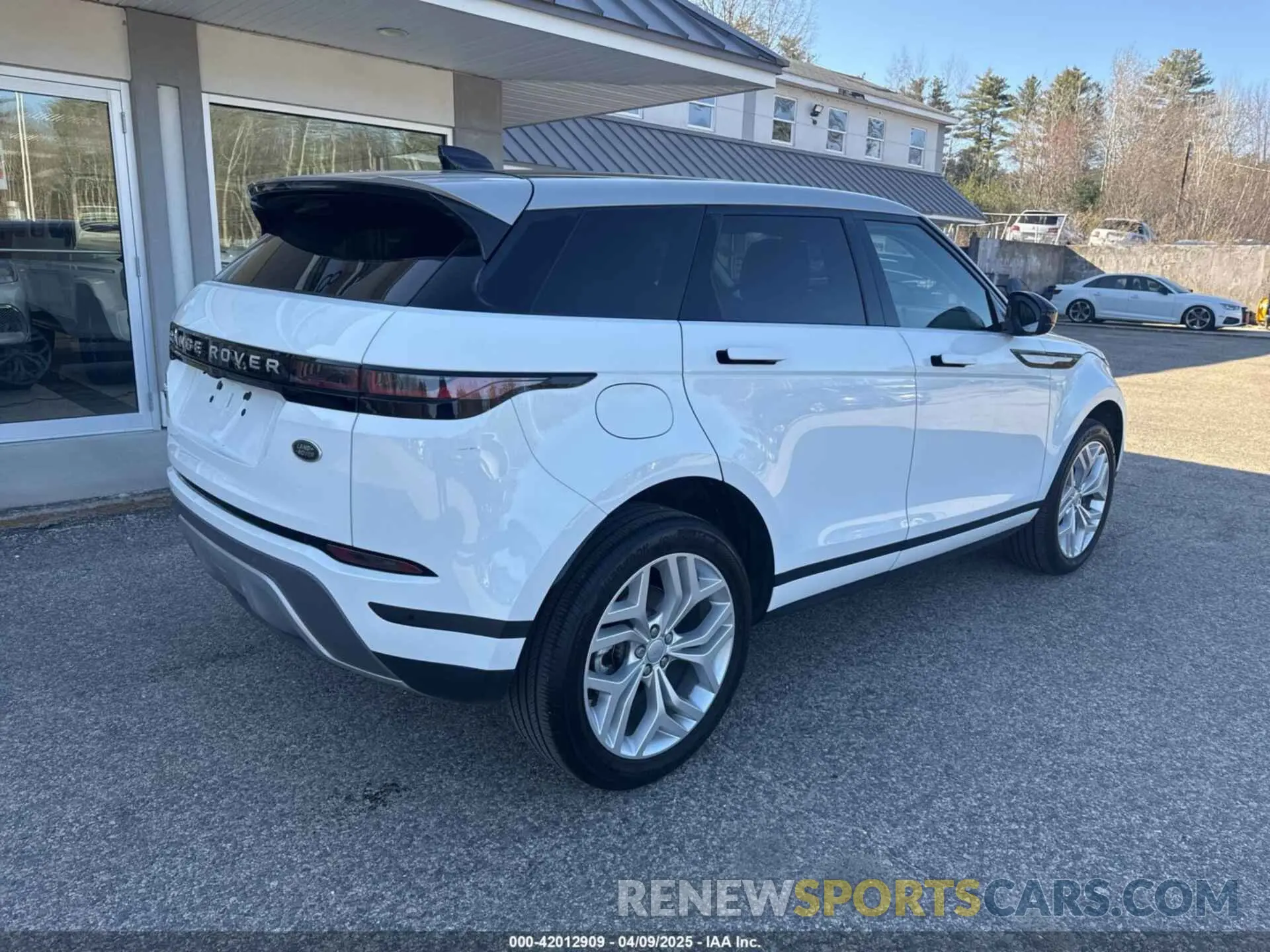 4 fotografías del automóvil dañado SALZJ2FX0LH040629 LAND ROVER RANGE ROVER EVOQUE 2020