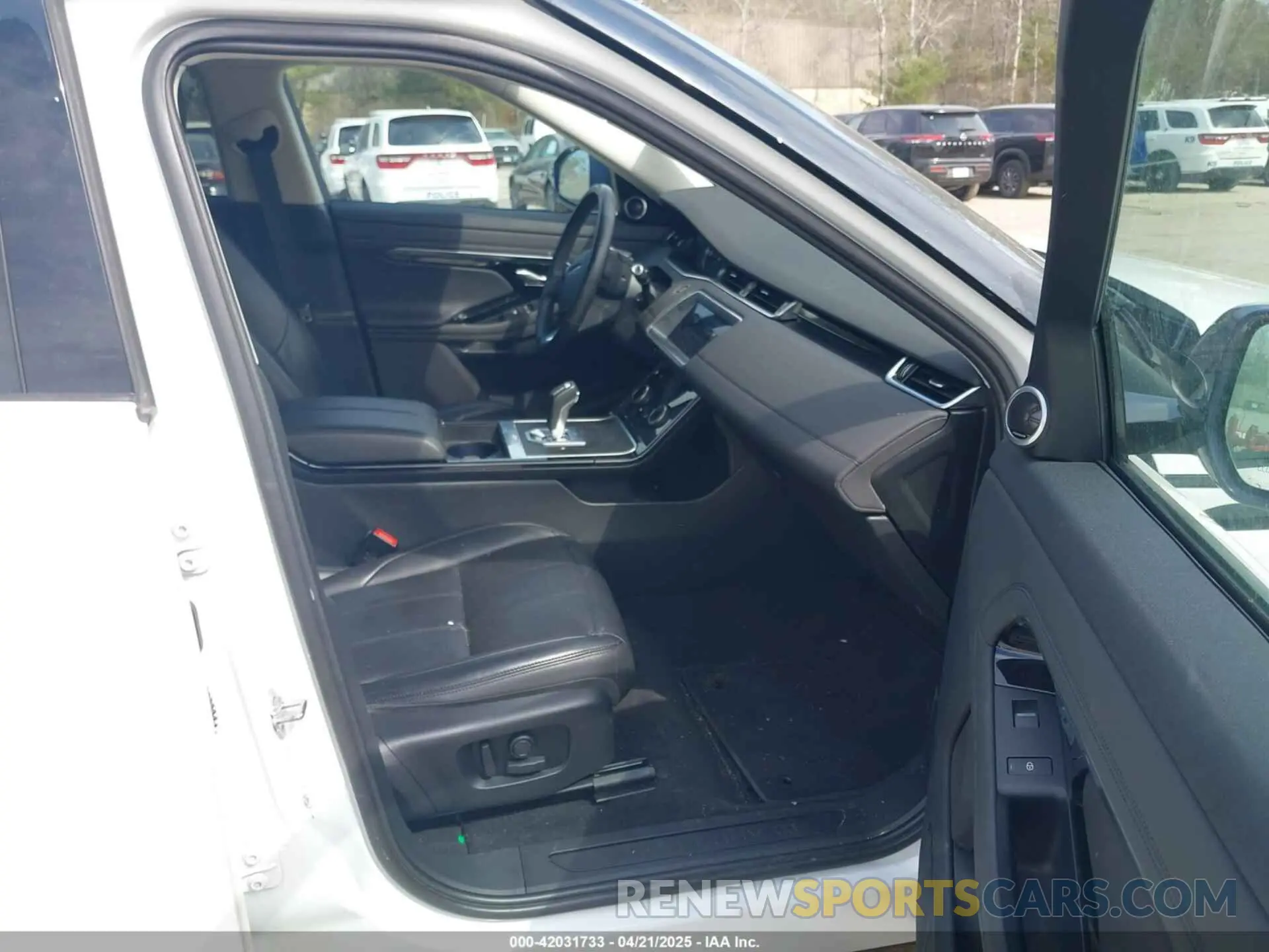 5 fotografías del automóvil dañado SALZJ2FX1LH059030 LAND ROVER RANGE ROVER EVOQUE 2020