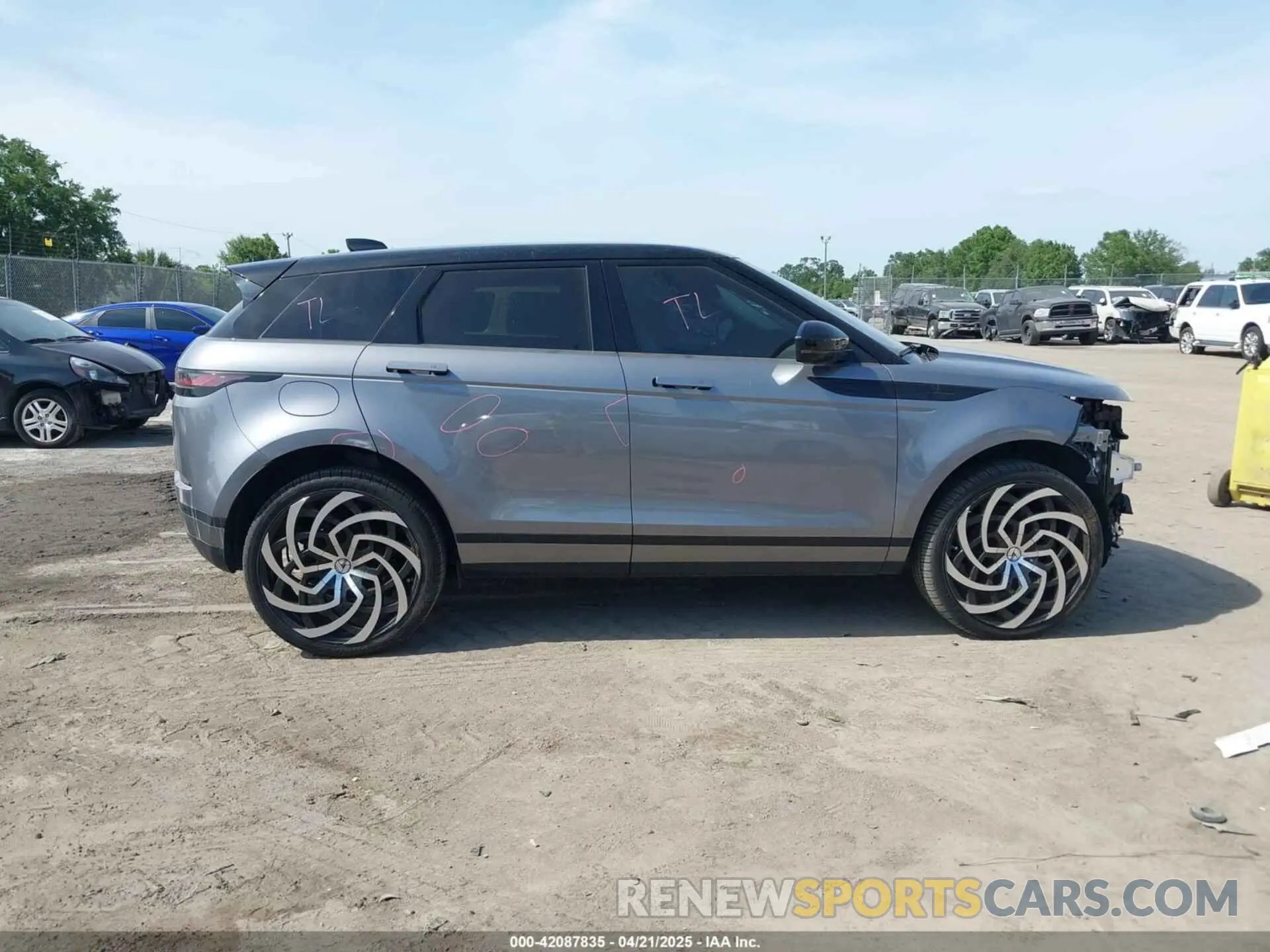 13 fotografías del automóvil dañado SALZJ2FX1LH090777 LAND ROVER RANGE ROVER EVOQUE 2020