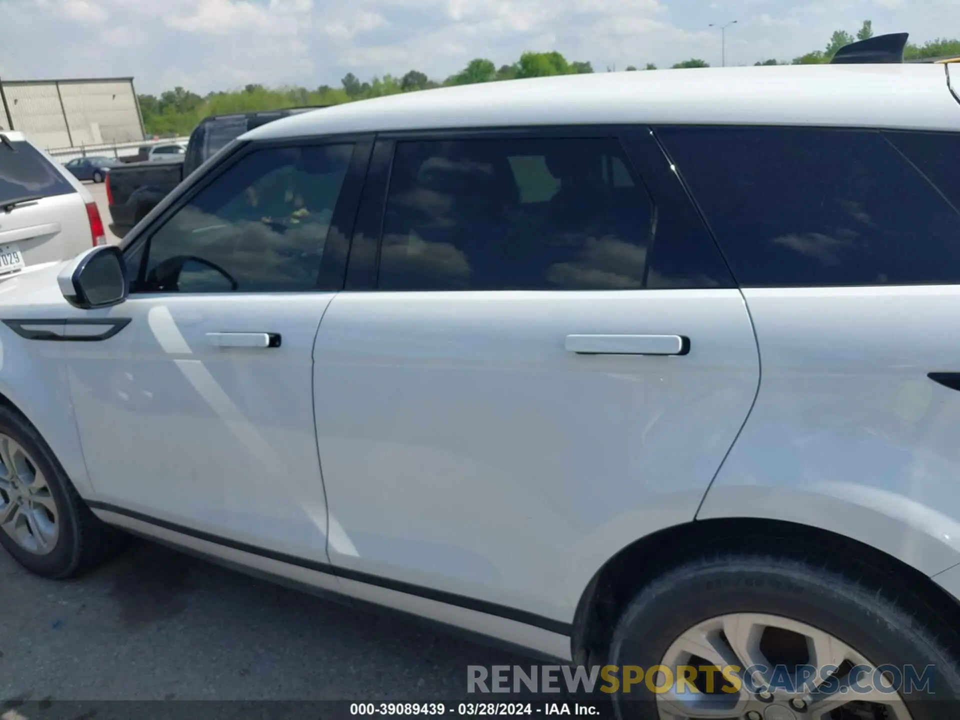 13 fotografías del automóvil dañado SALZJ2FX3LH114433 LAND ROVER RANGE ROVER EVOQUE 2020