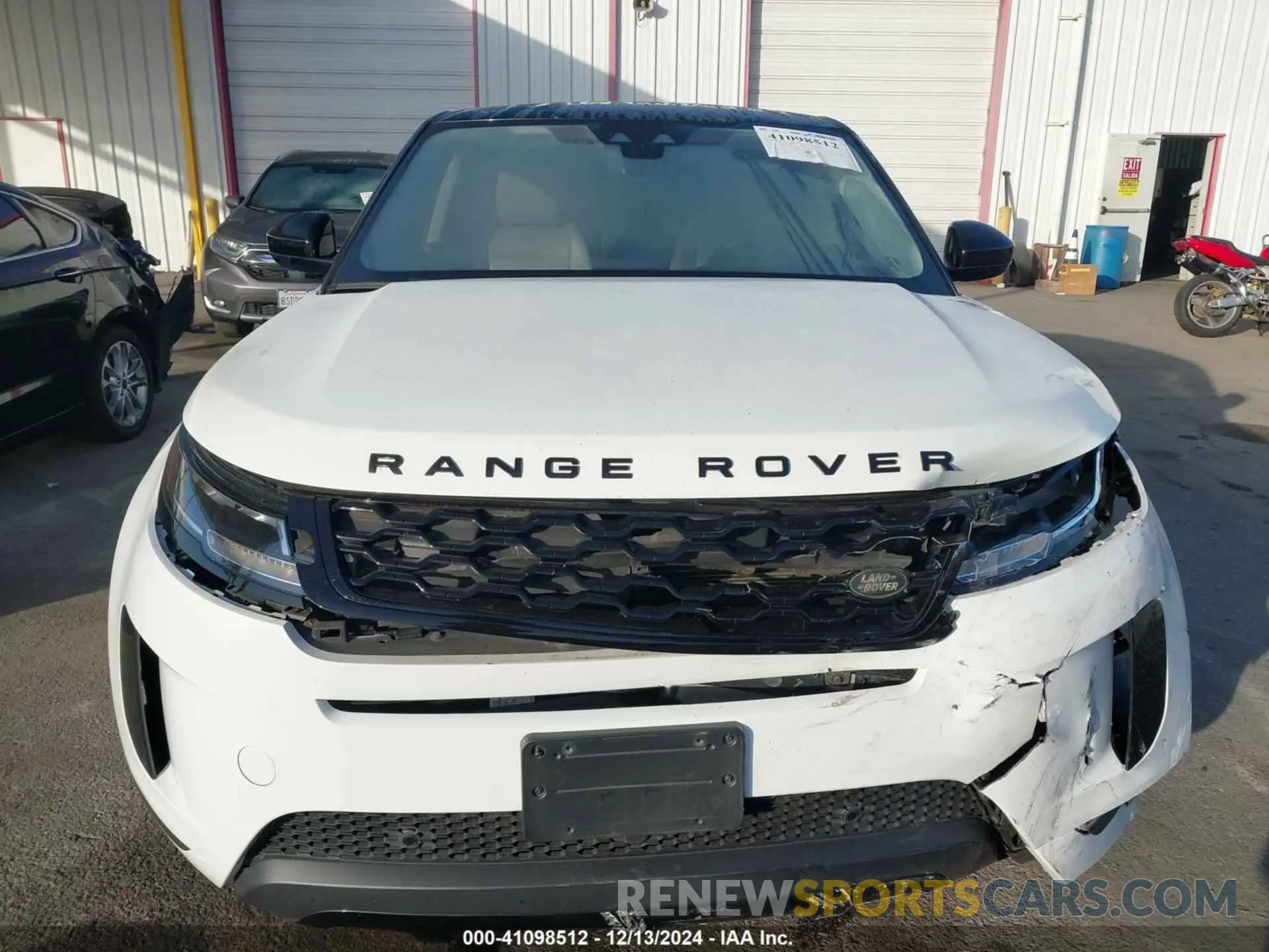 12 fotografías del automóvil dañado SALZJ2FX4LH043887 LAND ROVER RANGE ROVER EVOQUE 2020