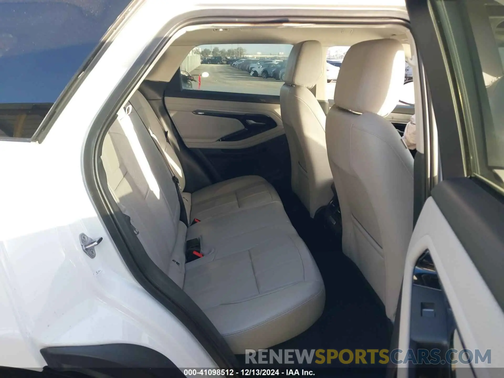 8 fotografías del automóvil dañado SALZJ2FX4LH043887 LAND ROVER RANGE ROVER EVOQUE 2020