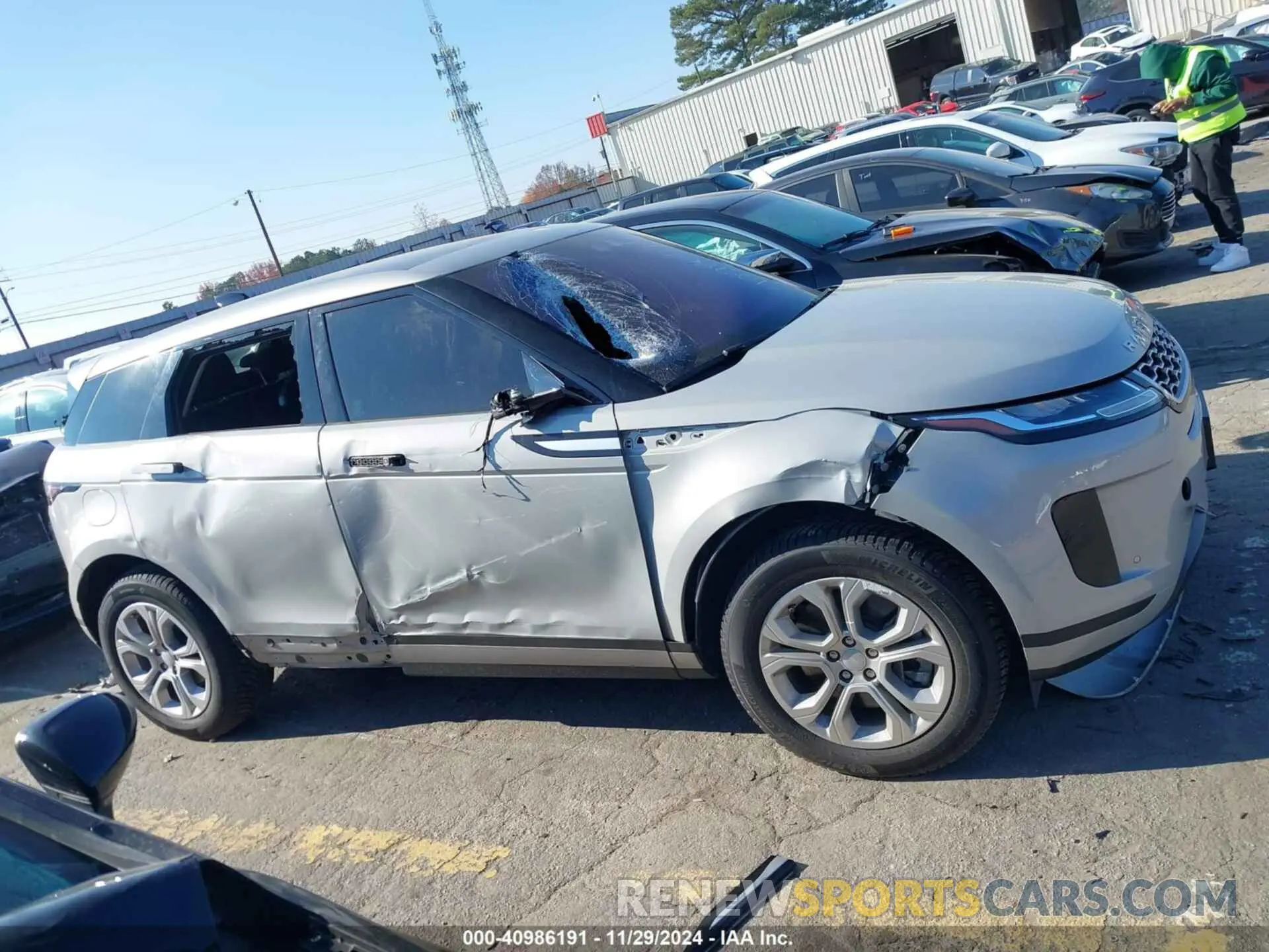 13 fotografías del automóvil dañado SALZJ2FX5LH040934 LAND ROVER RANGE ROVER EVOQUE 2020