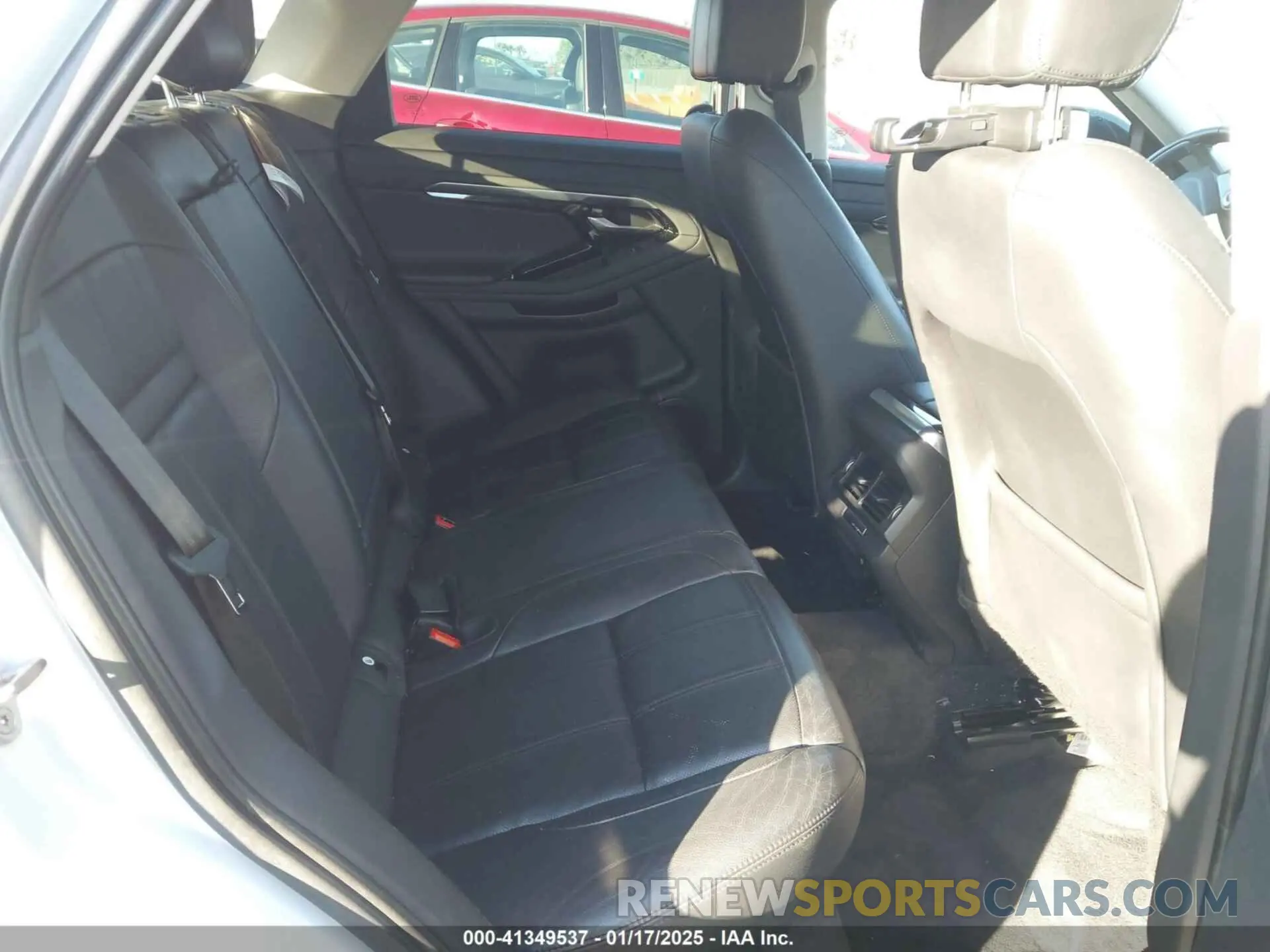 8 fotografías del automóvil dañado SALZJ2FX6LH021907 LAND ROVER RANGE ROVER EVOQUE 2020