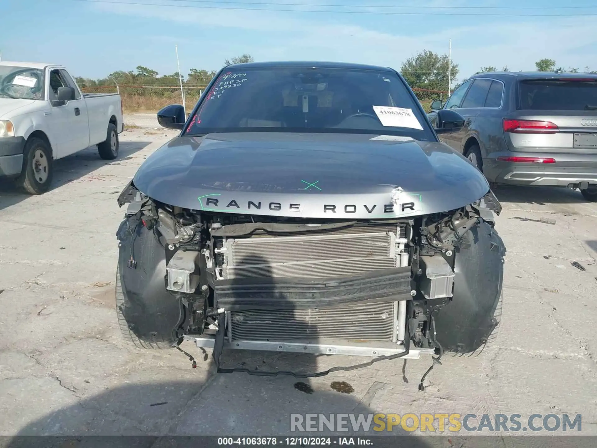12 fotografías del automóvil dañado SALZJ2FX8LH049711 LAND ROVER RANGE ROVER EVOQUE 2020