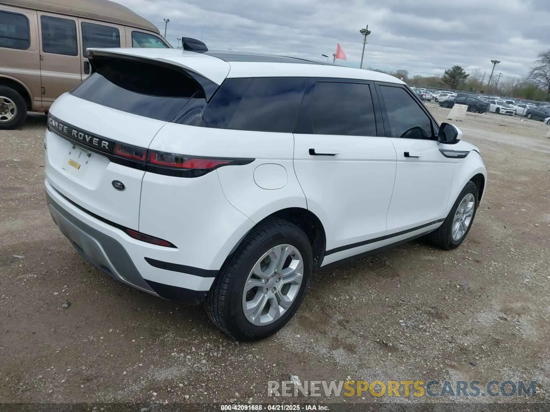 4 fotografías del automóvil dañado SALZJ2FX8LH060725 LAND ROVER RANGE ROVER EVOQUE 2020