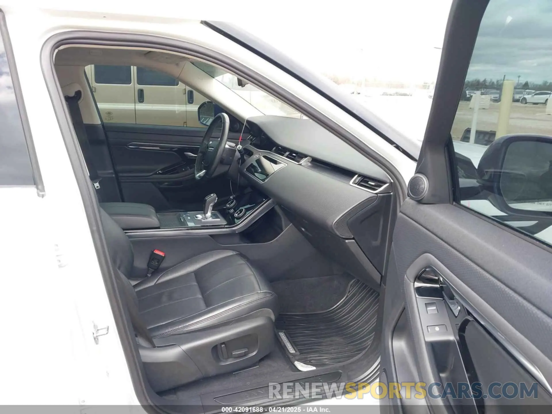 5 fotografías del automóvil dañado SALZJ2FX8LH060725 LAND ROVER RANGE ROVER EVOQUE 2020