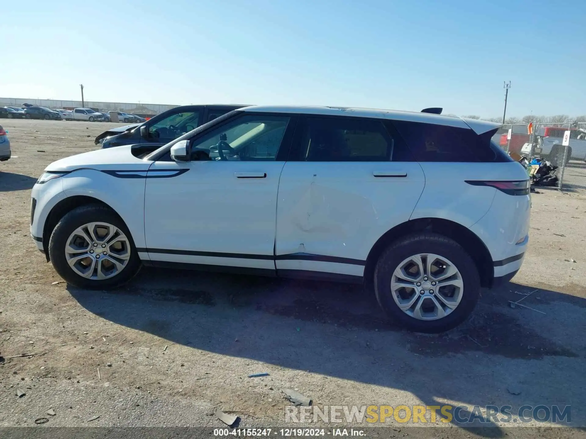 13 fotografías del automóvil dañado SALZJ2FX9LH030293 LAND ROVER RANGE ROVER EVOQUE 2020