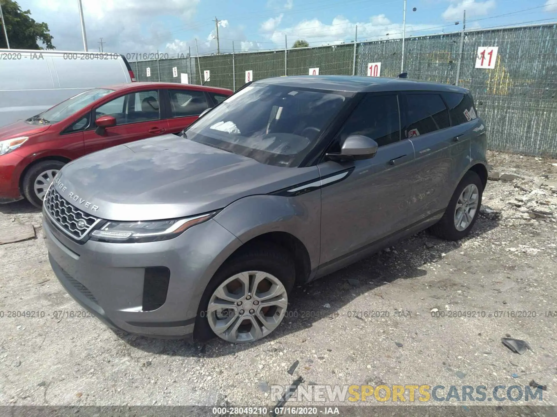 2 fotografías del automóvil dañado SALZJ2FX9LH068171 LAND ROVER RANGE ROVER EVOQUE 2020