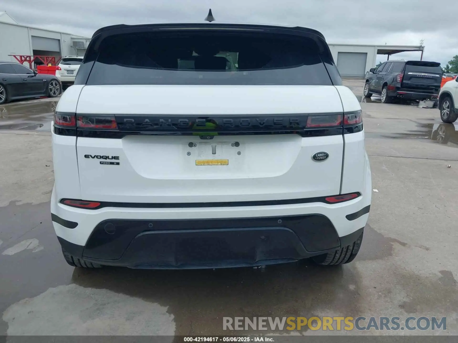 17 fotografías del automóvil dañado SALZJ2FX9LH084600 LAND ROVER RANGE ROVER EVOQUE 2020
