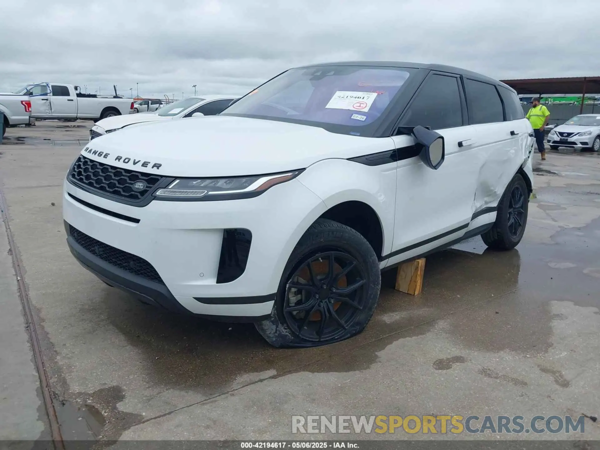 2 fotografías del automóvil dañado SALZJ2FX9LH084600 LAND ROVER RANGE ROVER EVOQUE 2020