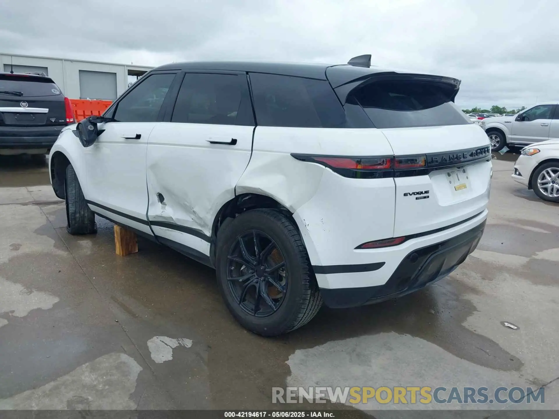 3 fotografías del automóvil dañado SALZJ2FX9LH084600 LAND ROVER RANGE ROVER EVOQUE 2020