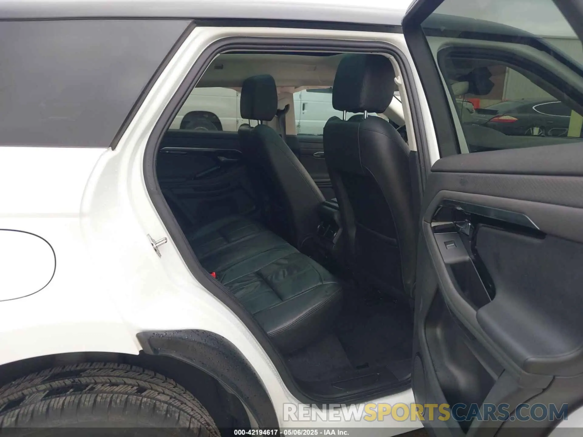 8 fotografías del automóvil dañado SALZJ2FX9LH084600 LAND ROVER RANGE ROVER EVOQUE 2020