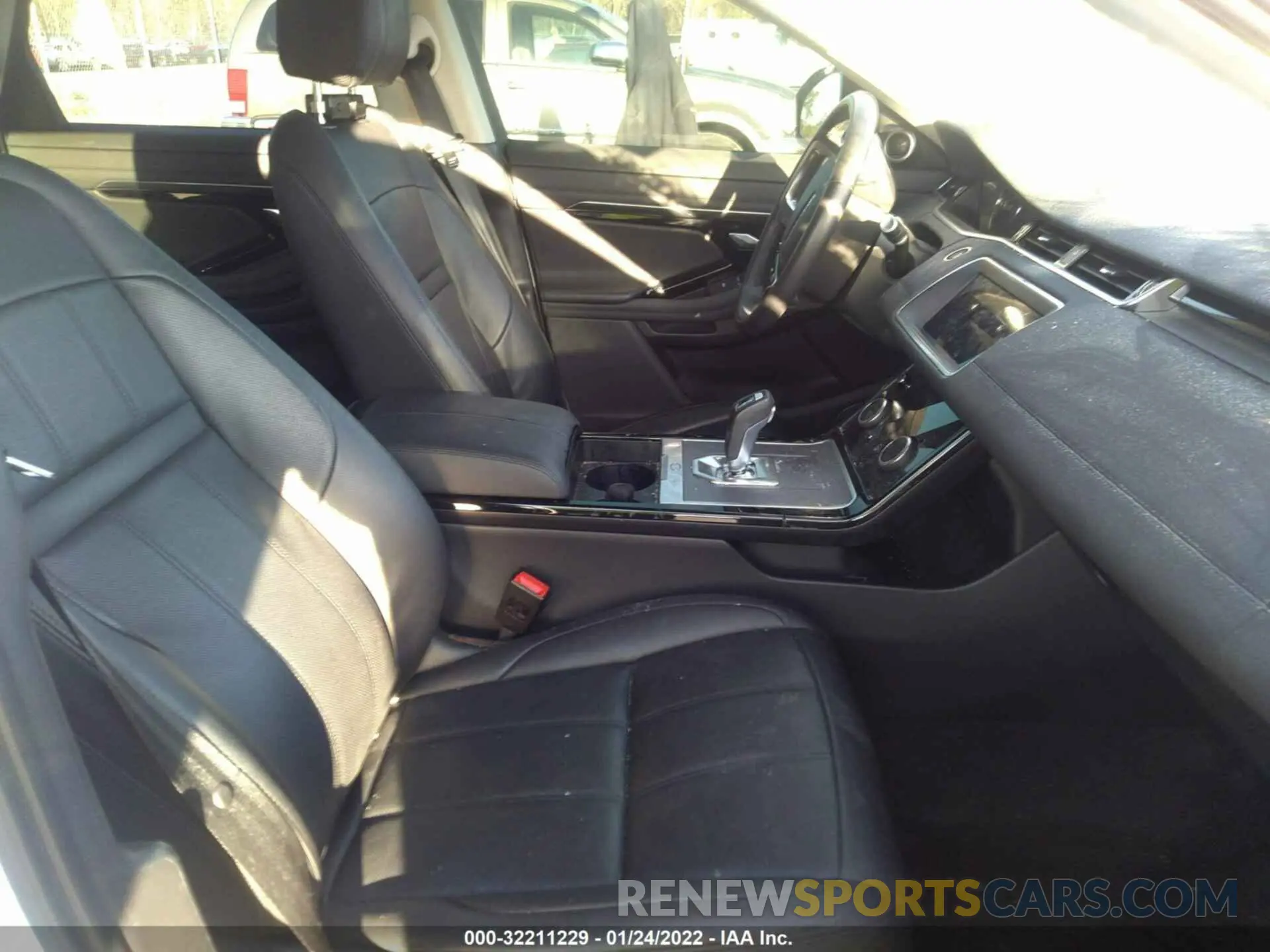 5 fotografías del automóvil dañado SALZJ2FXXLH005712 LAND ROVER RANGE ROVER EVOQUE 2020