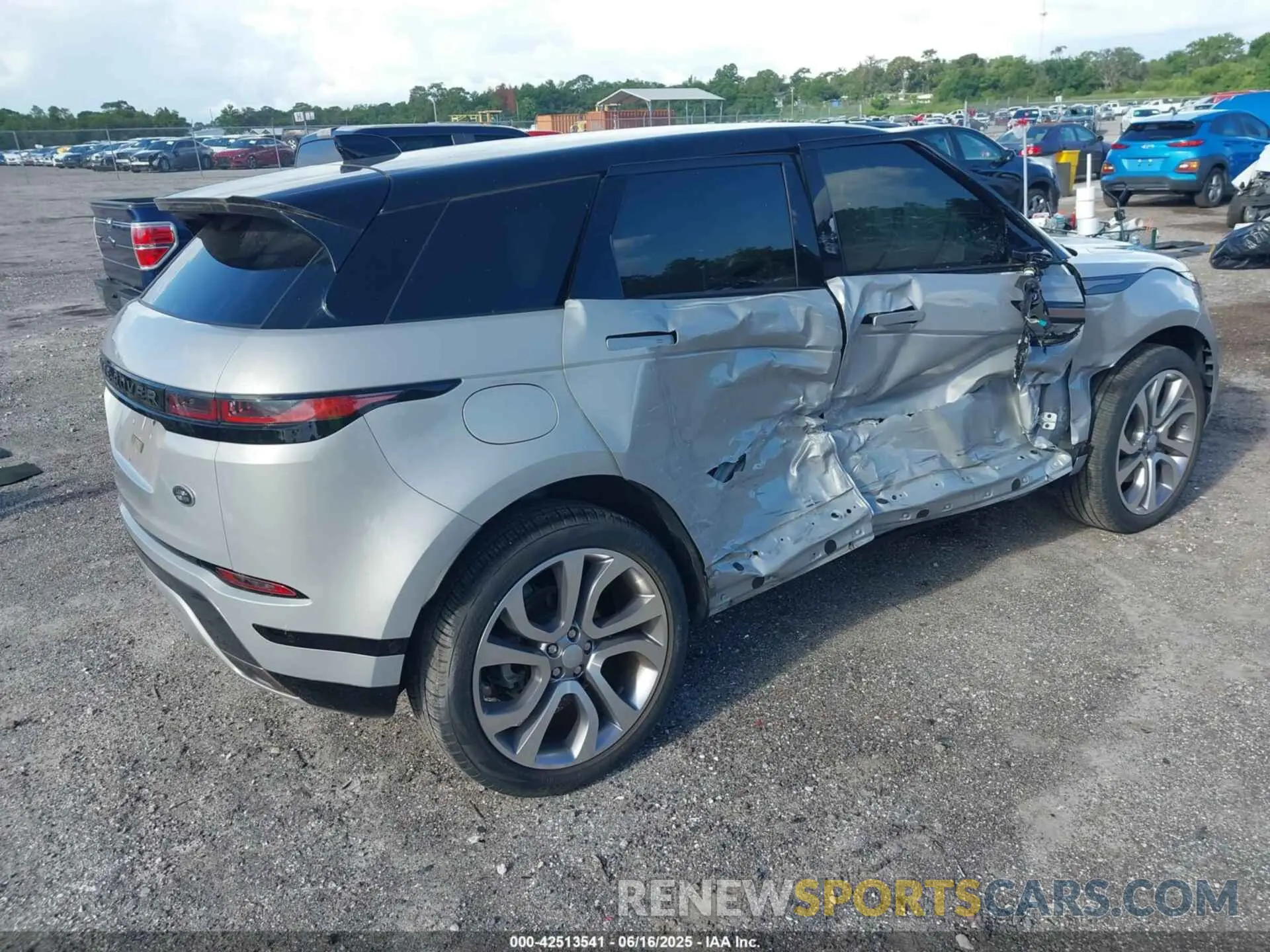 4 fotografías del automóvil dañado SALZL2FX3LH119173 LAND ROVER RANGE ROVER EVOQUE 2020
