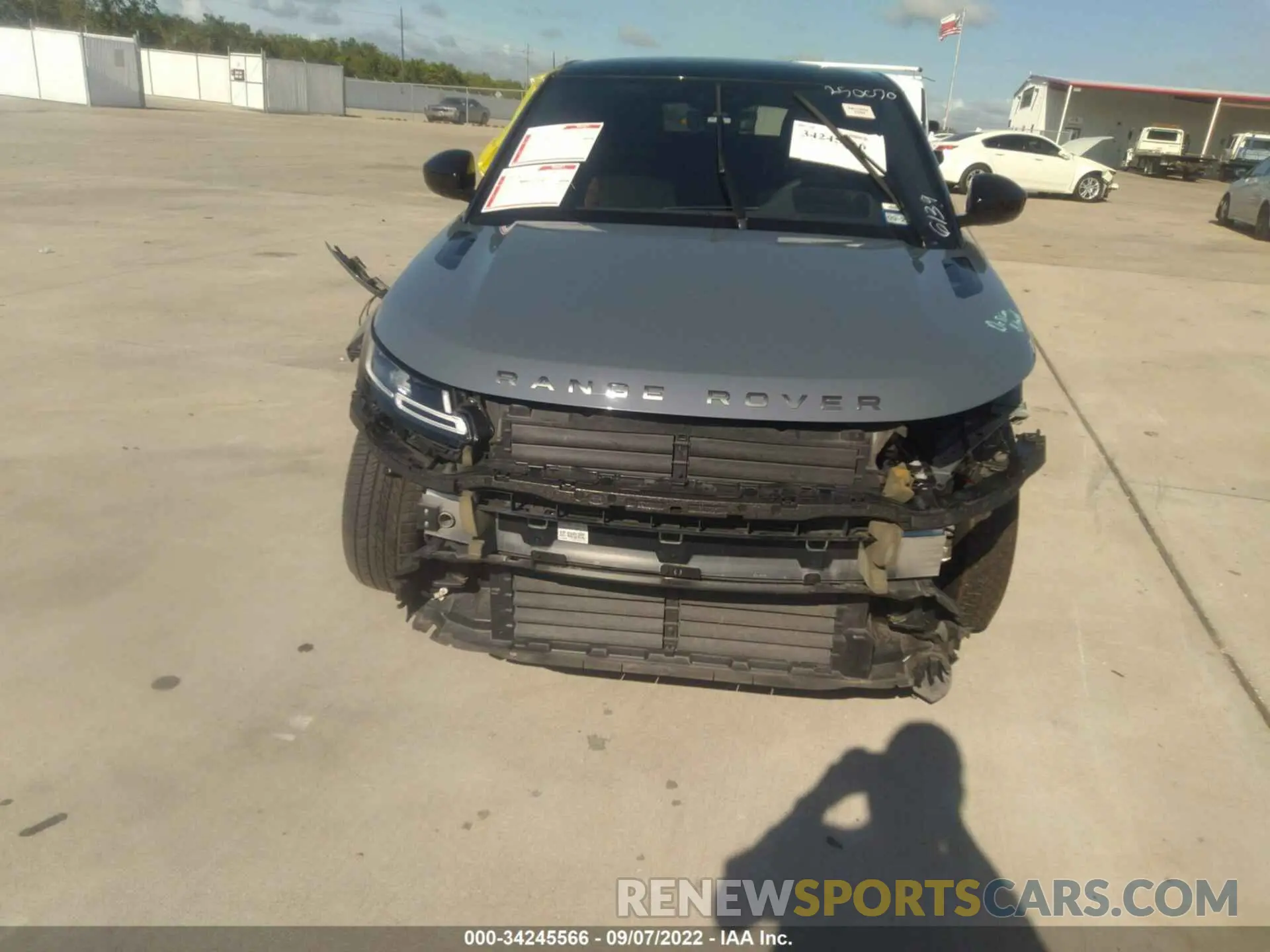 6 fotografías del automóvil dañado SALZL2FX4LH106139 LAND ROVER RANGE ROVER EVOQUE 2020