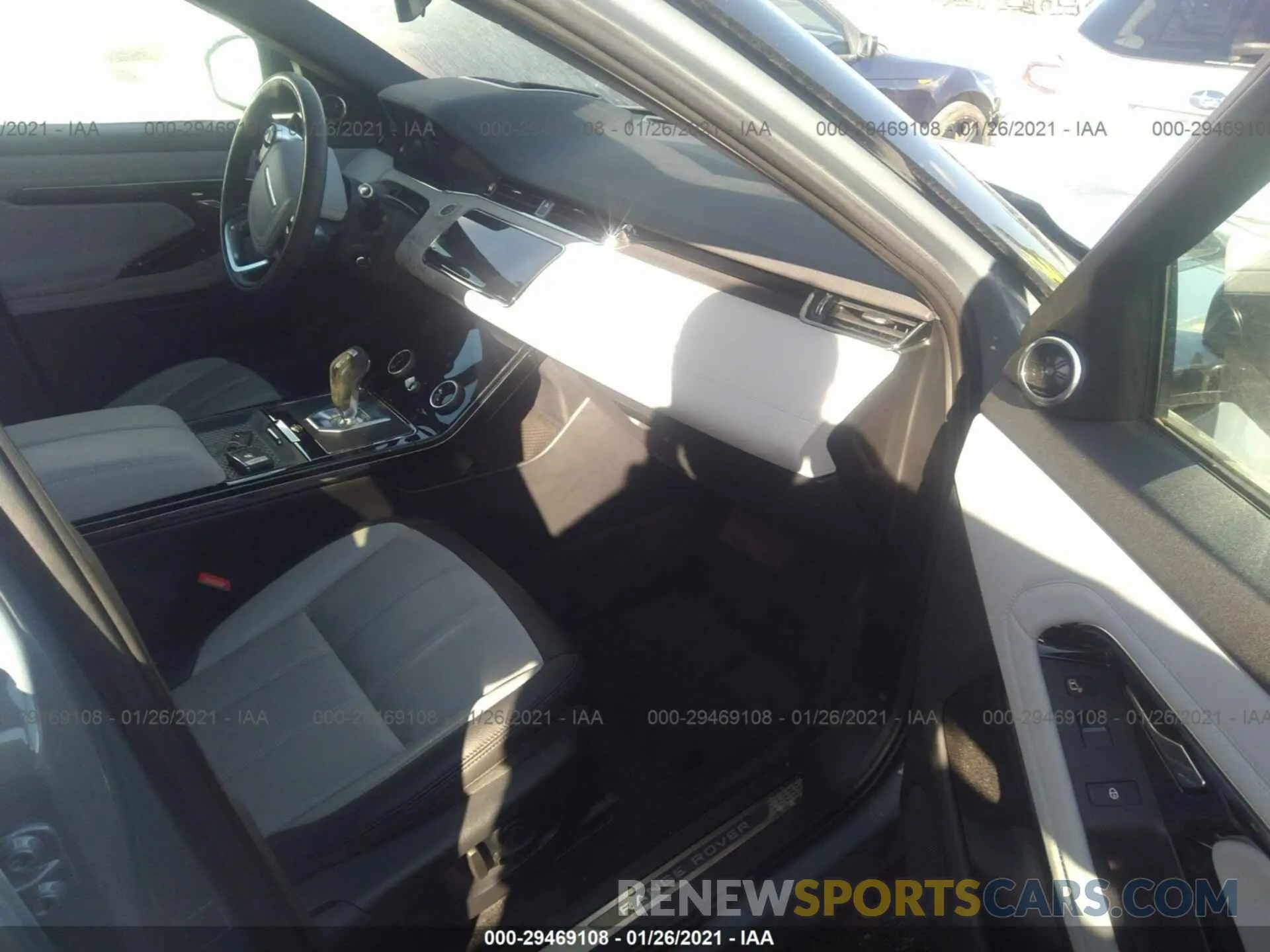 5 fotografías del automóvil dañado SALZL2FX8LH000907 LAND ROVER RANGE ROVER EVOQUE 2020