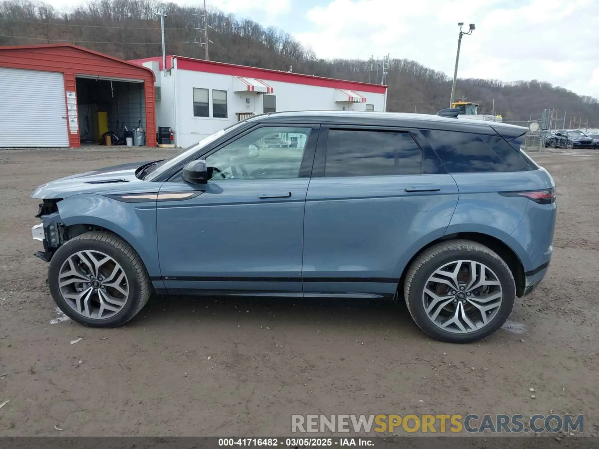 15 fotografías del automóvil dañado SALZL2FX9LH119940 LAND ROVER RANGE ROVER EVOQUE 2020