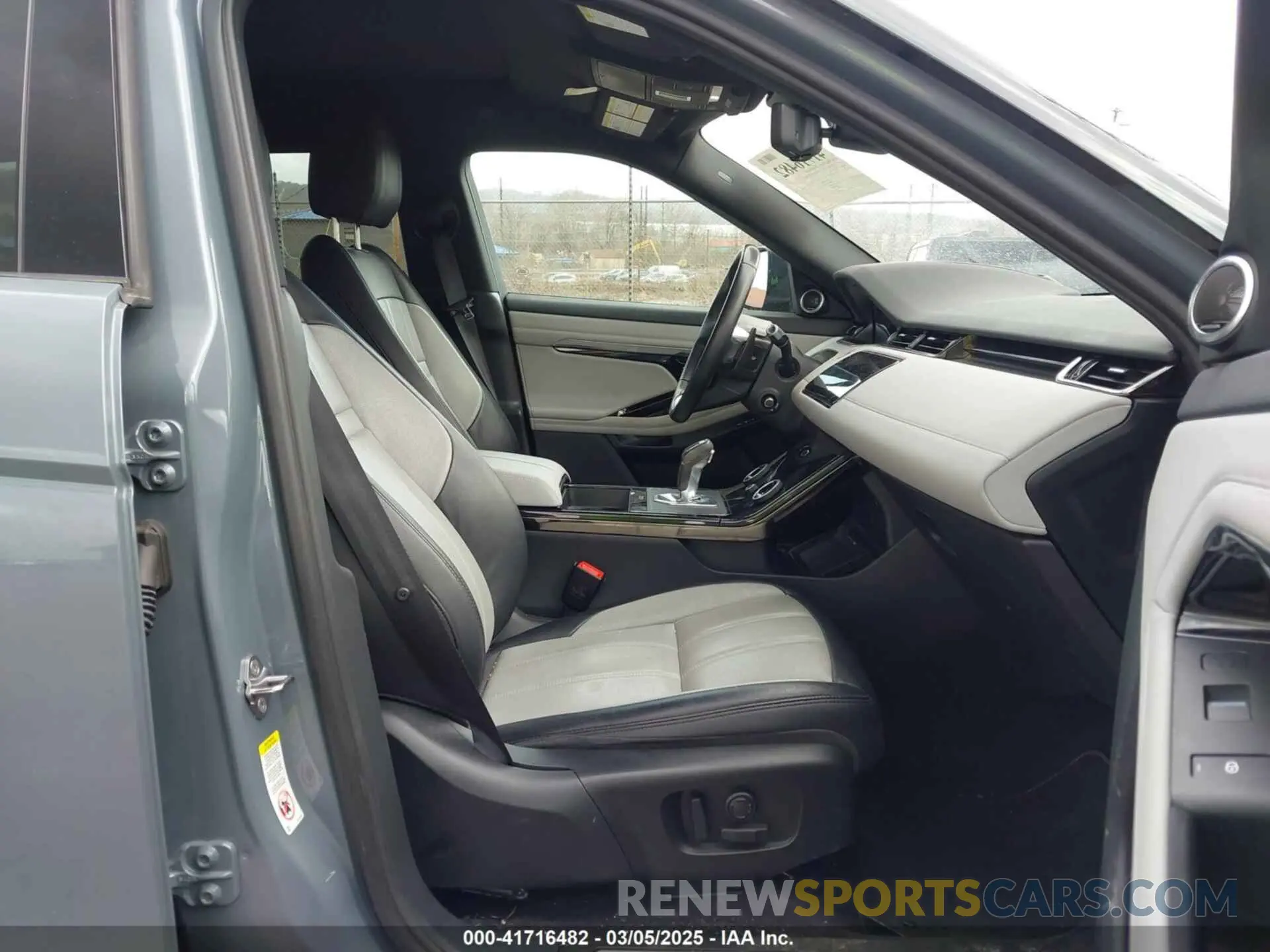 5 fotografías del automóvil dañado SALZL2FX9LH119940 LAND ROVER RANGE ROVER EVOQUE 2020