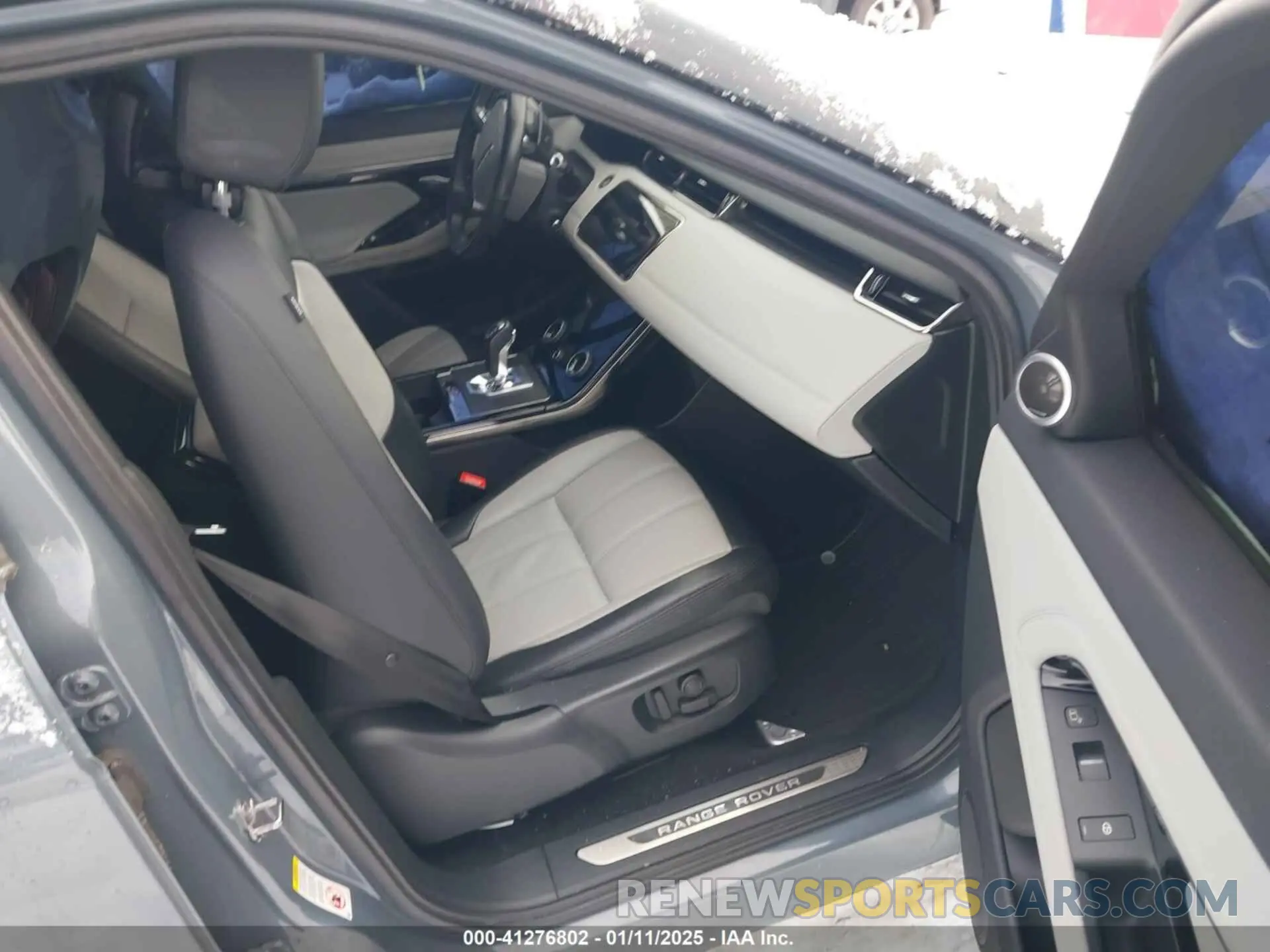 5 fotografías del automóvil dañado SALZL2FXXLH003307 LAND ROVER RANGE ROVER EVOQUE 2020