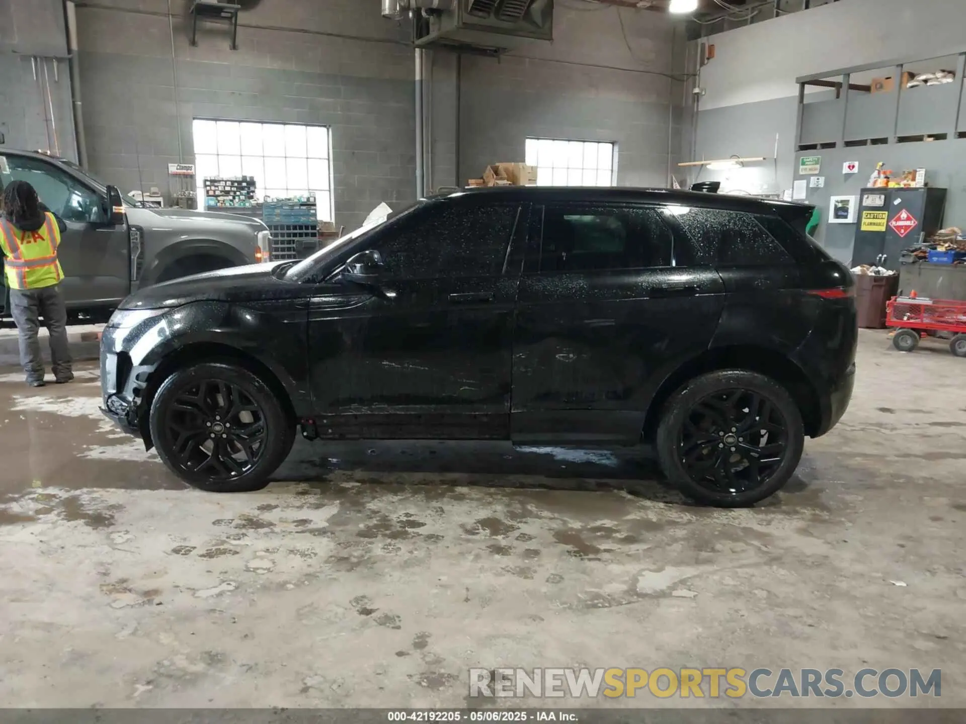 14 fotografías del automóvil dañado SALZP2FX3LH021085 LAND ROVER RANGE ROVER EVOQUE 2020